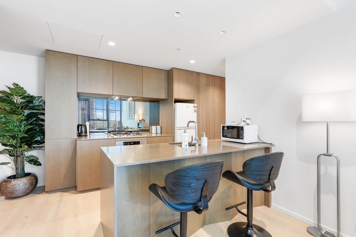 Furnished 2 Bedroom Apartment in Southbank