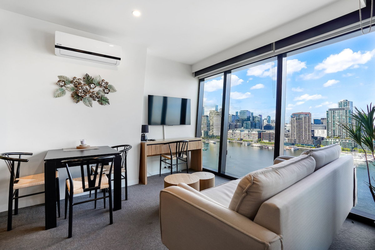 Furnished 1 Bedroom Apartment in Docklands