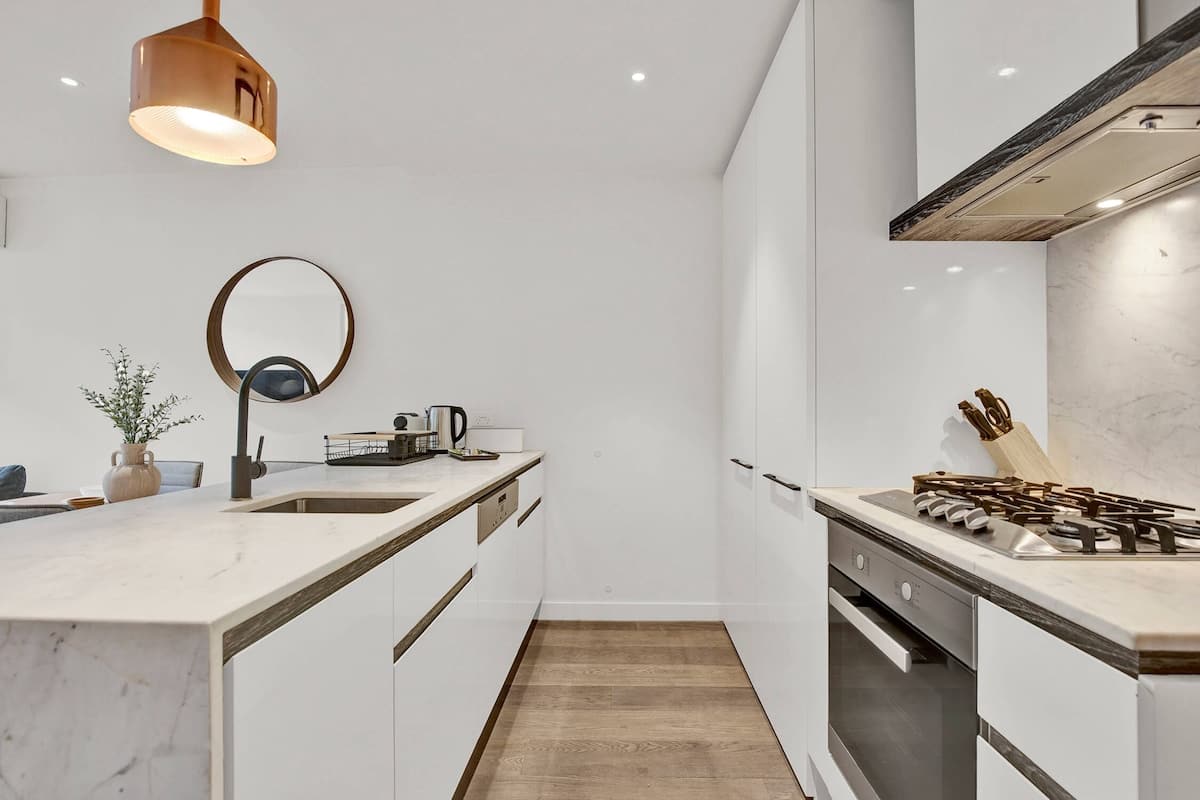 Furnished 2 Bedroom Apartment in Elwood