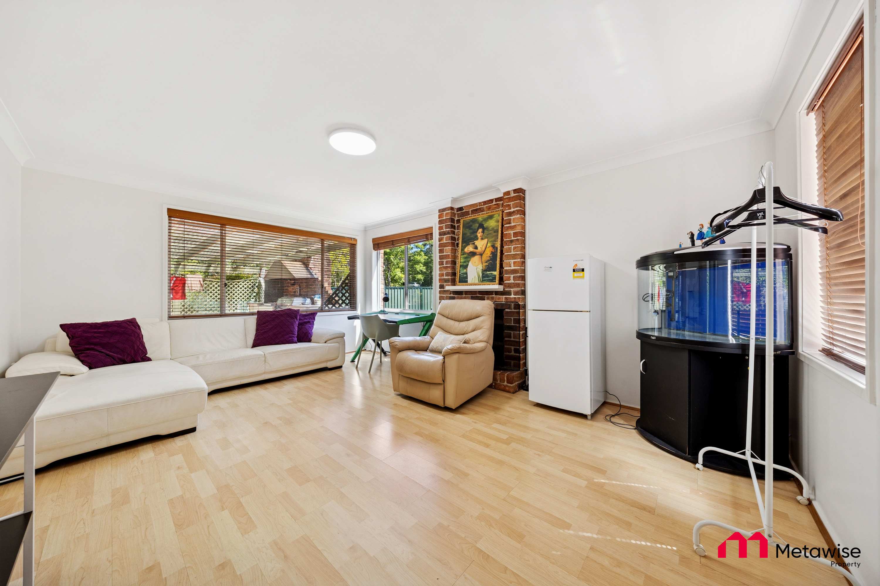 Furnished 1 Bedroom House in Castle Hill