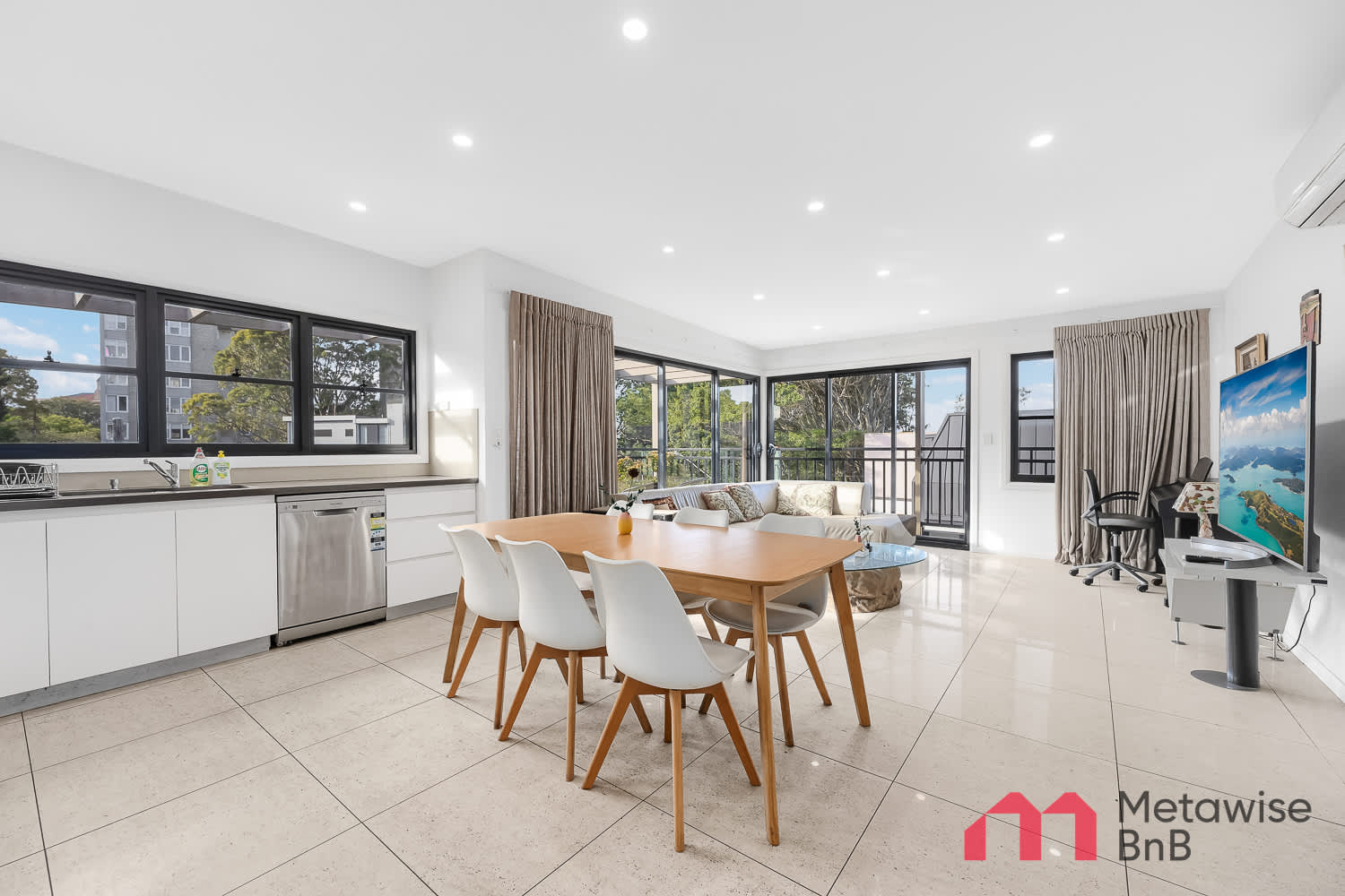 Furnished 2 Bedroom Rental in Bondi Junction