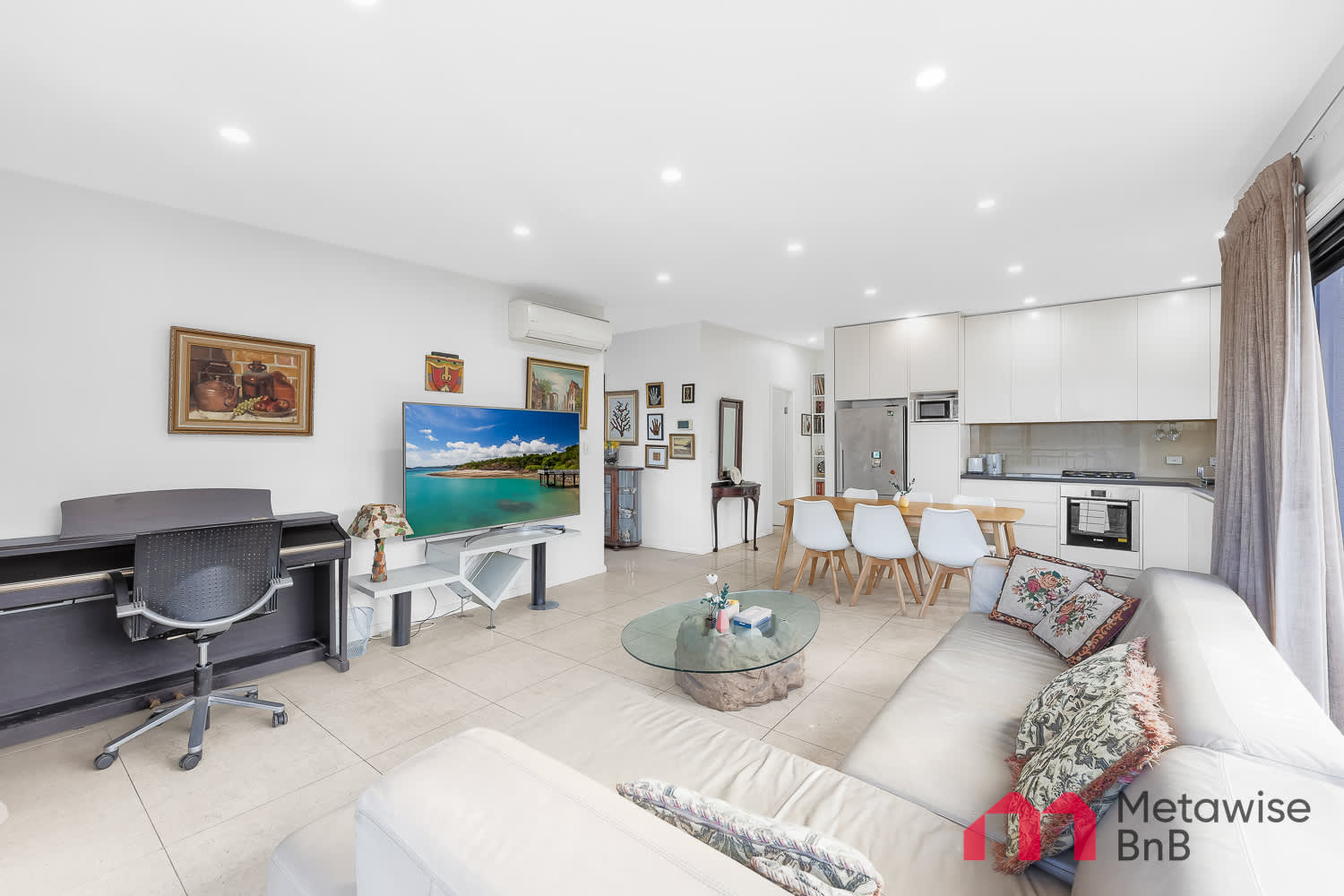 Furnished 2 Bedroom Apartment in Bondi Junction
