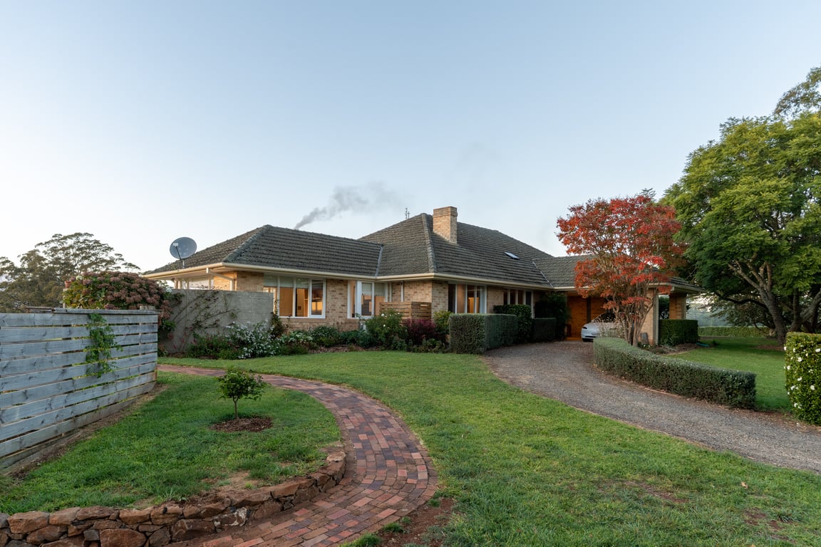 Furnished 4 Bedroom House in Bundanoon