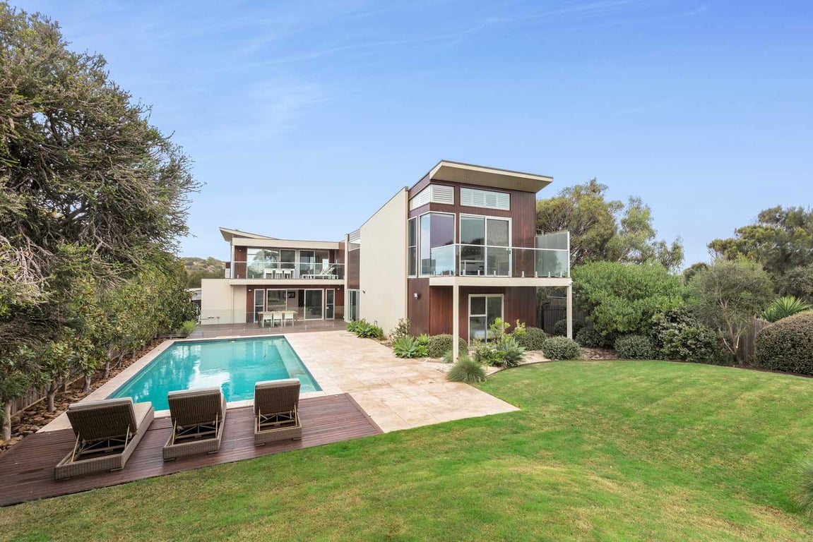 Furnished 4 Bedroom Rental in Torquay