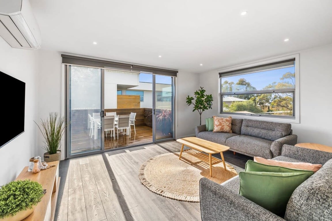Furnished 3 Bedroom Rental in Torquay