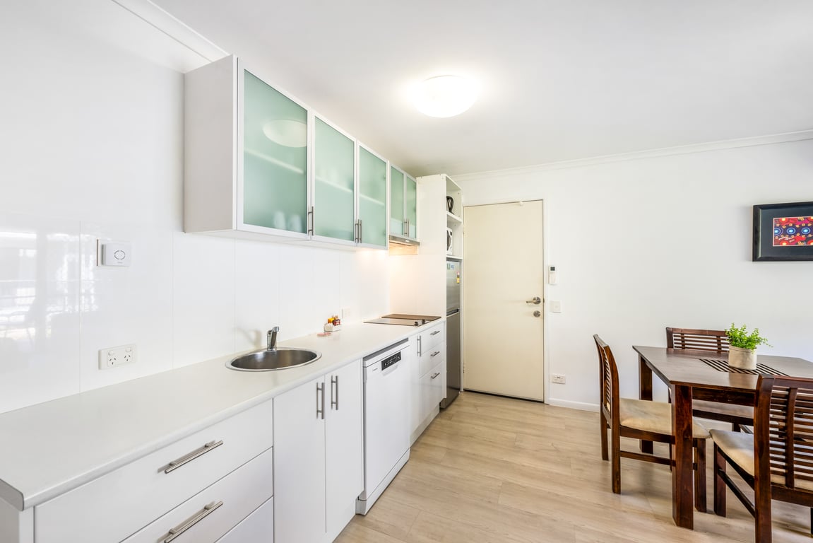 Furnished 1 Bedroom Apartment