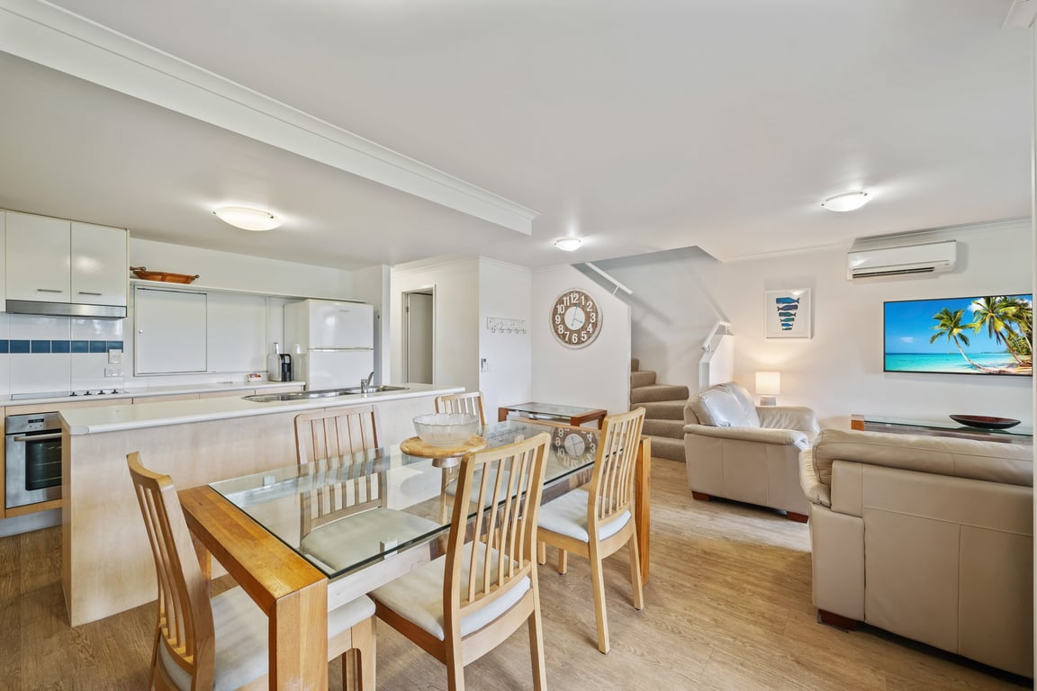 Furnished 2 Bedroom Apartment
