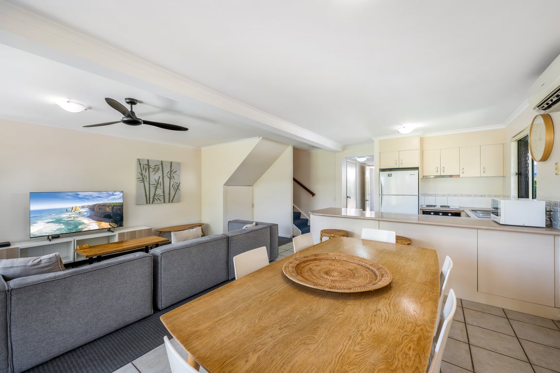 Furnished 2 Bedroom Apartment