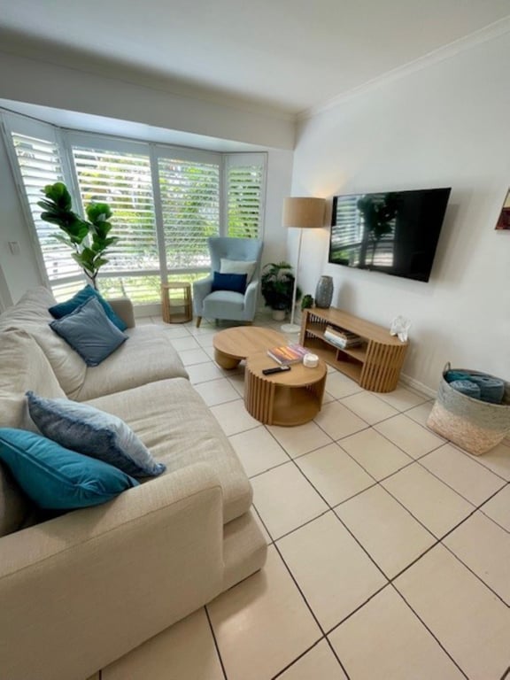 Furnished 1 Bedroom Apartment