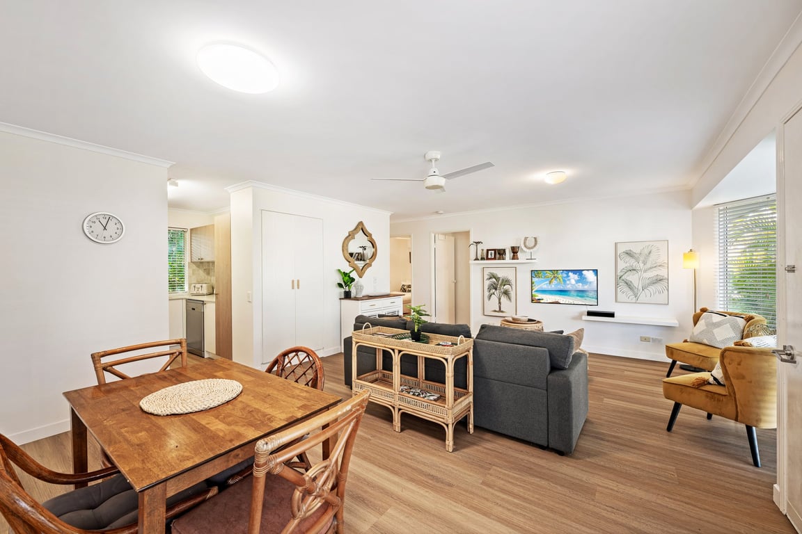 Furnished 2 Bedroom Apartment