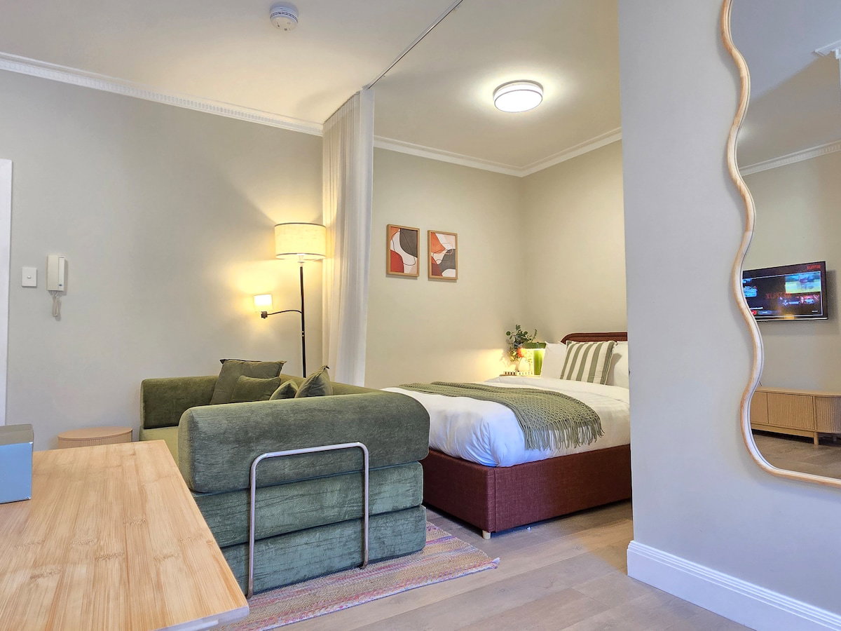 Furnished 1 Bedroom Rental in Bronte