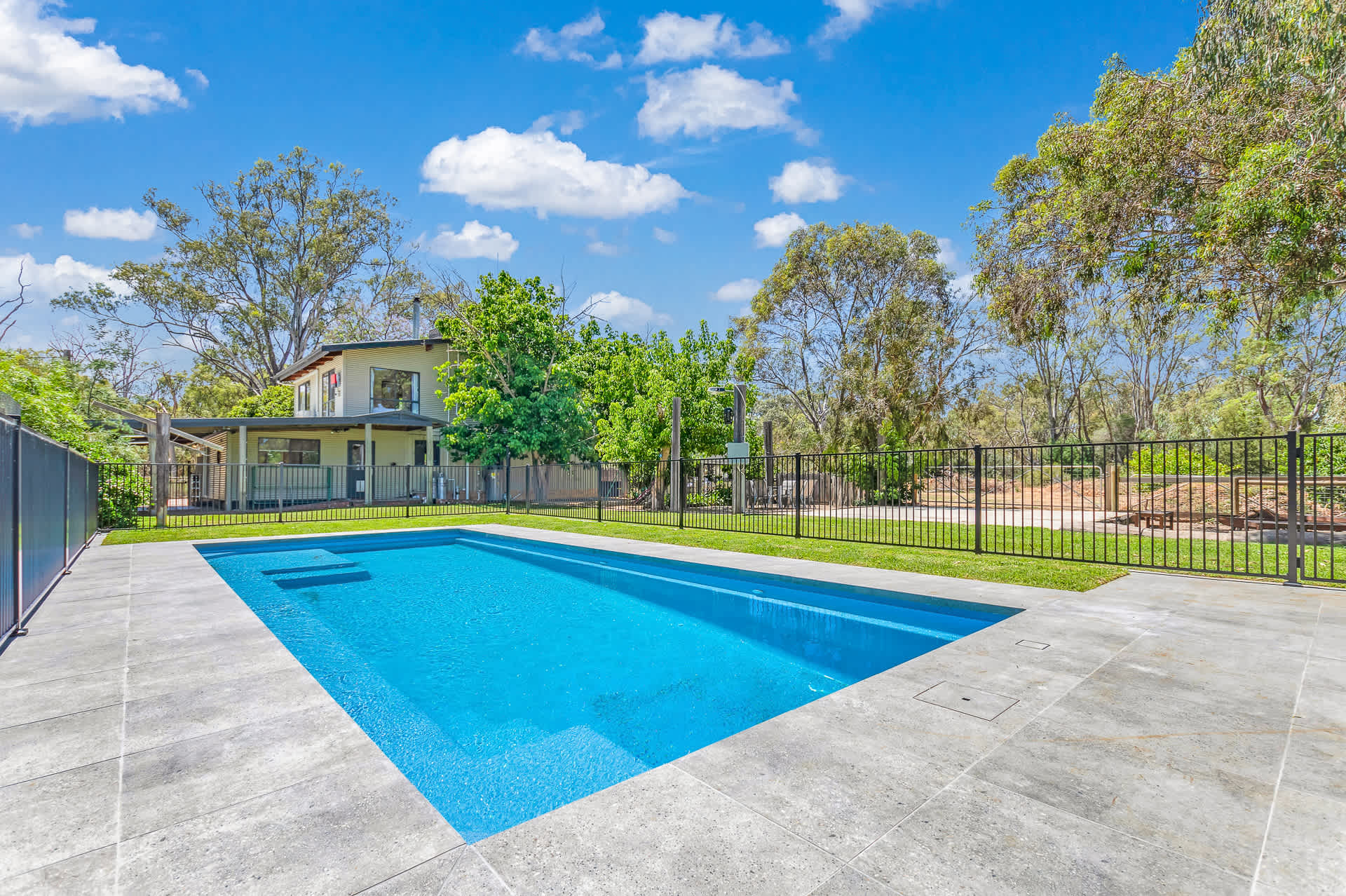 Furnished 4 Bedroom House in Echuca
