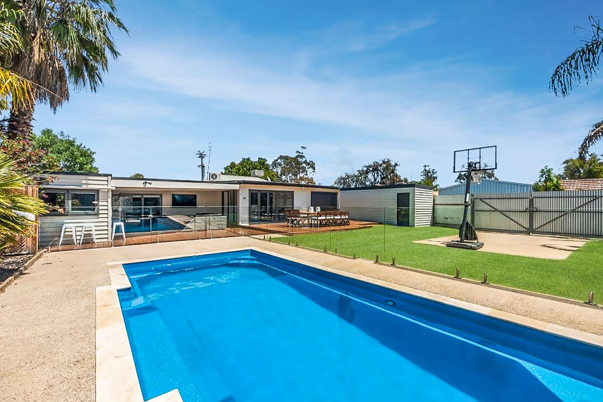 Furnished 5 Bedroom House in Moama
