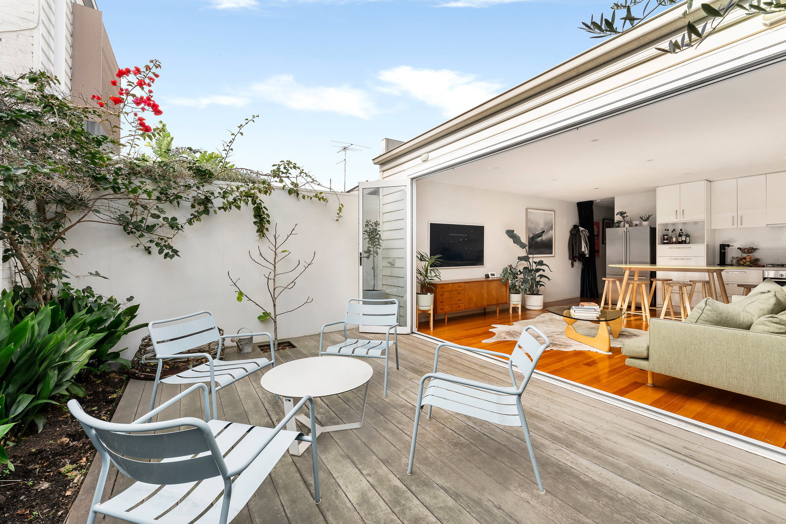 Furnished 2 Bedroom House in South Melbourne