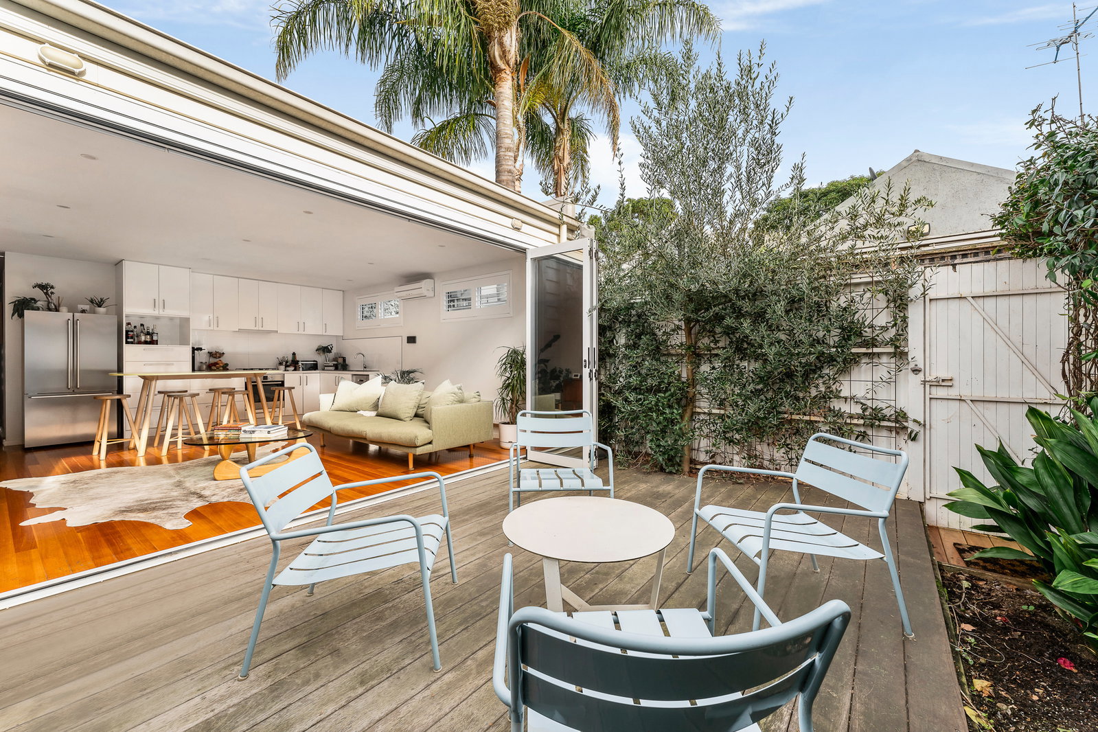 Furnished 2 Bedroom House in South Melbourne