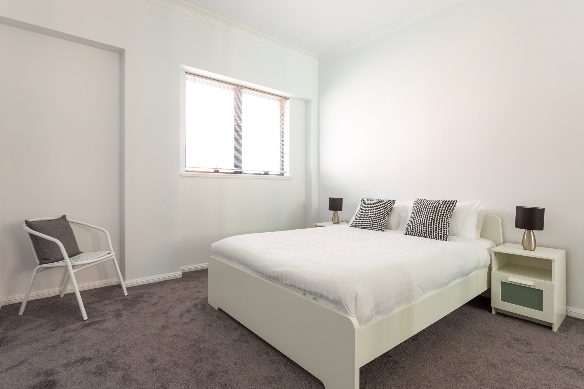 Furnished 2 Bedroom Apartment in Pyrmont