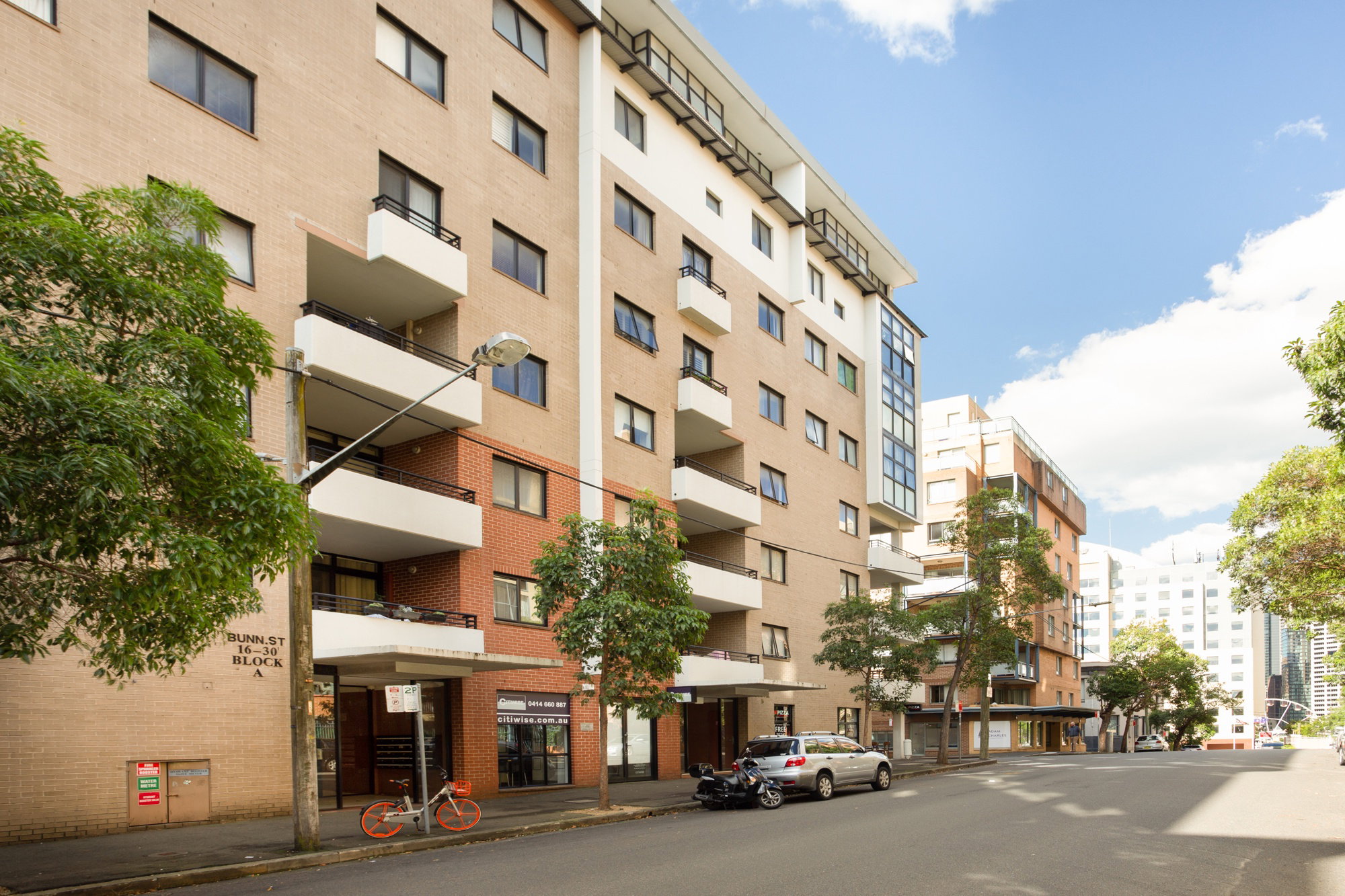 Furnished 2 Bedroom Apartment in Pyrmont