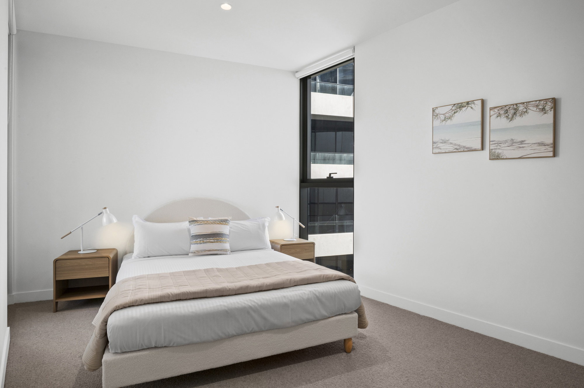 Furnished 2 Bedroom Apartment in St Kilda