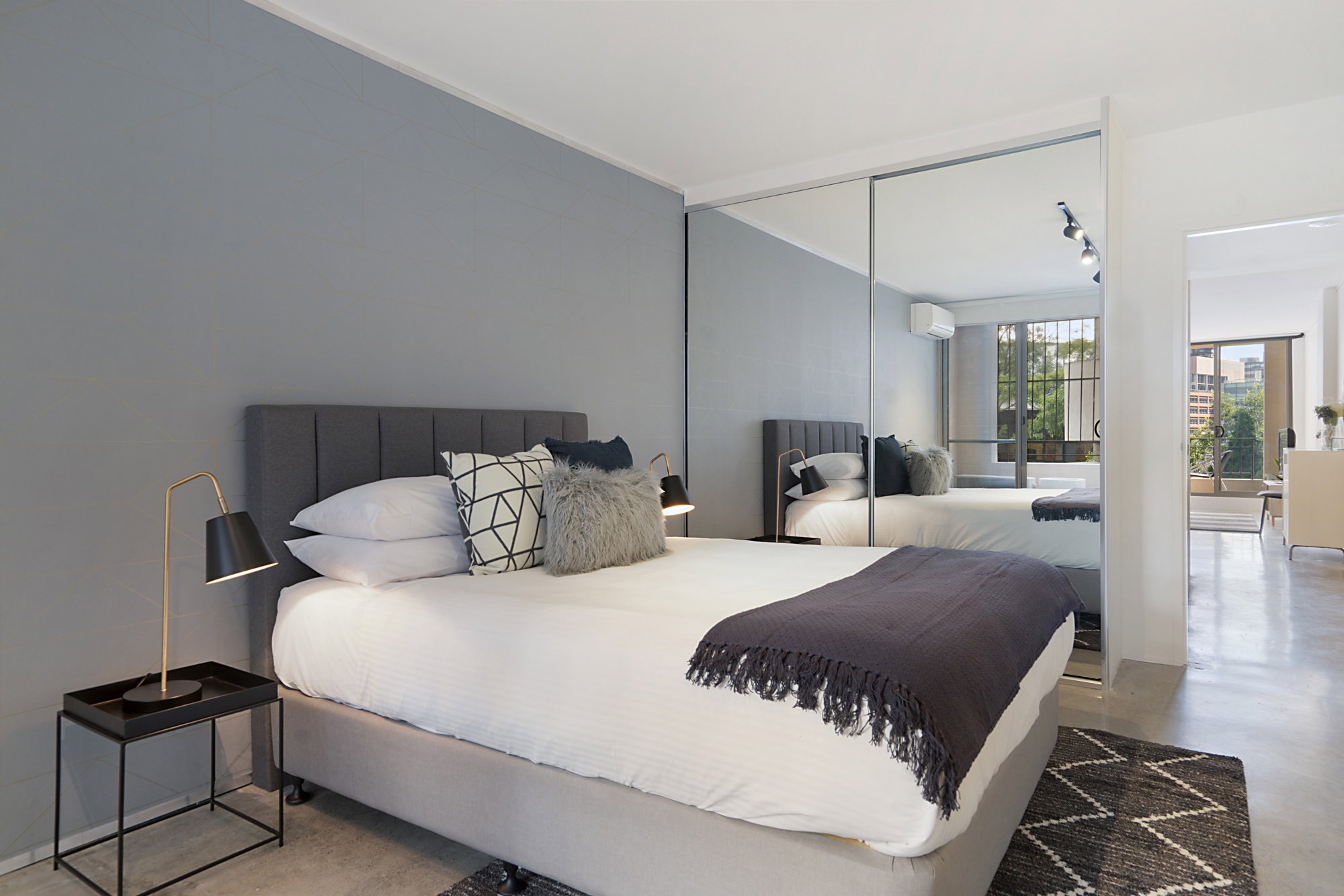 Furnished 1 Bedroom Apartment in Surry Hills