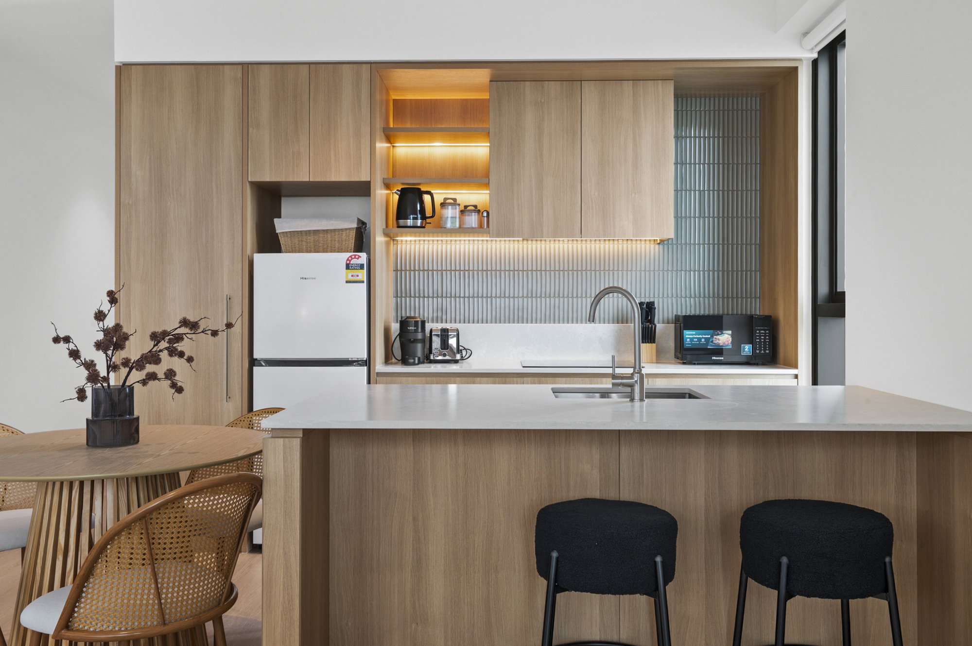 Furnished 2 Bedroom Apartment in St Kilda