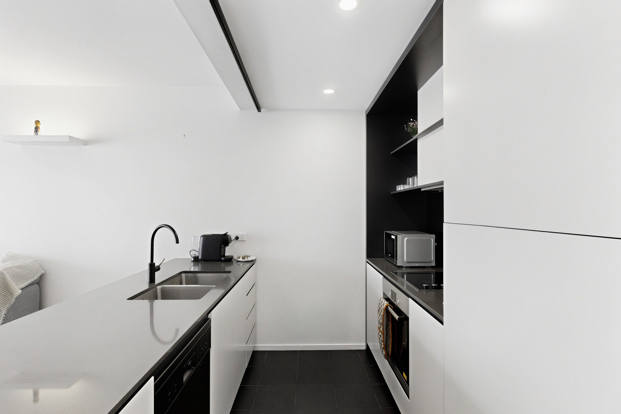 Furnished 2 Bedroom Apartment in Kingston