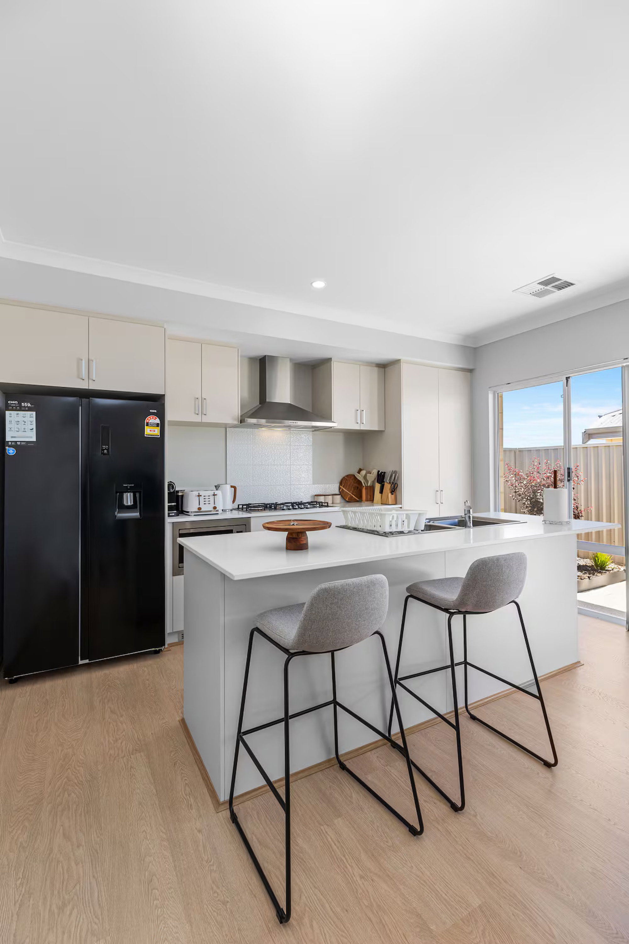 Furnished 4 Bedroom House in Alkimos