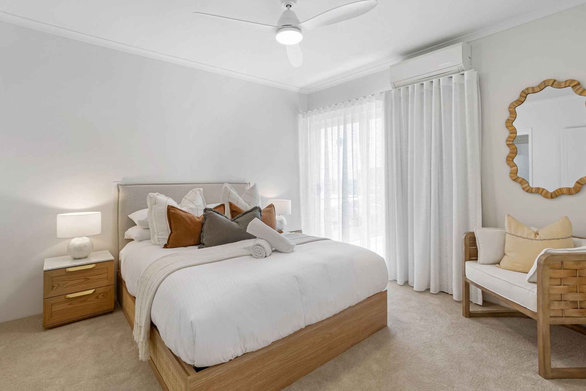 Furnished 3 Bedroom Apartment in Redcliffe