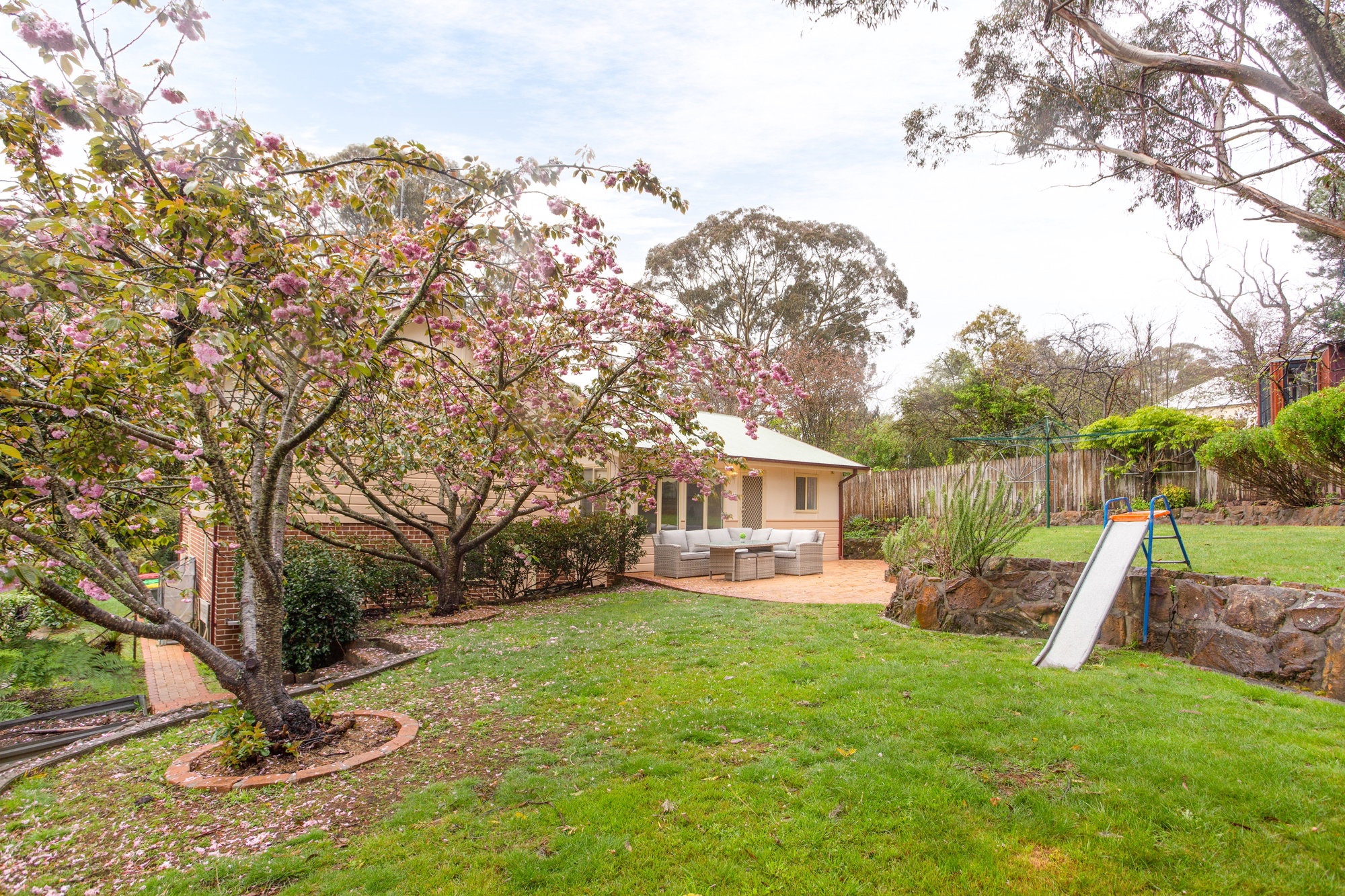 Furnished 3 Bedroom House in Katoomba