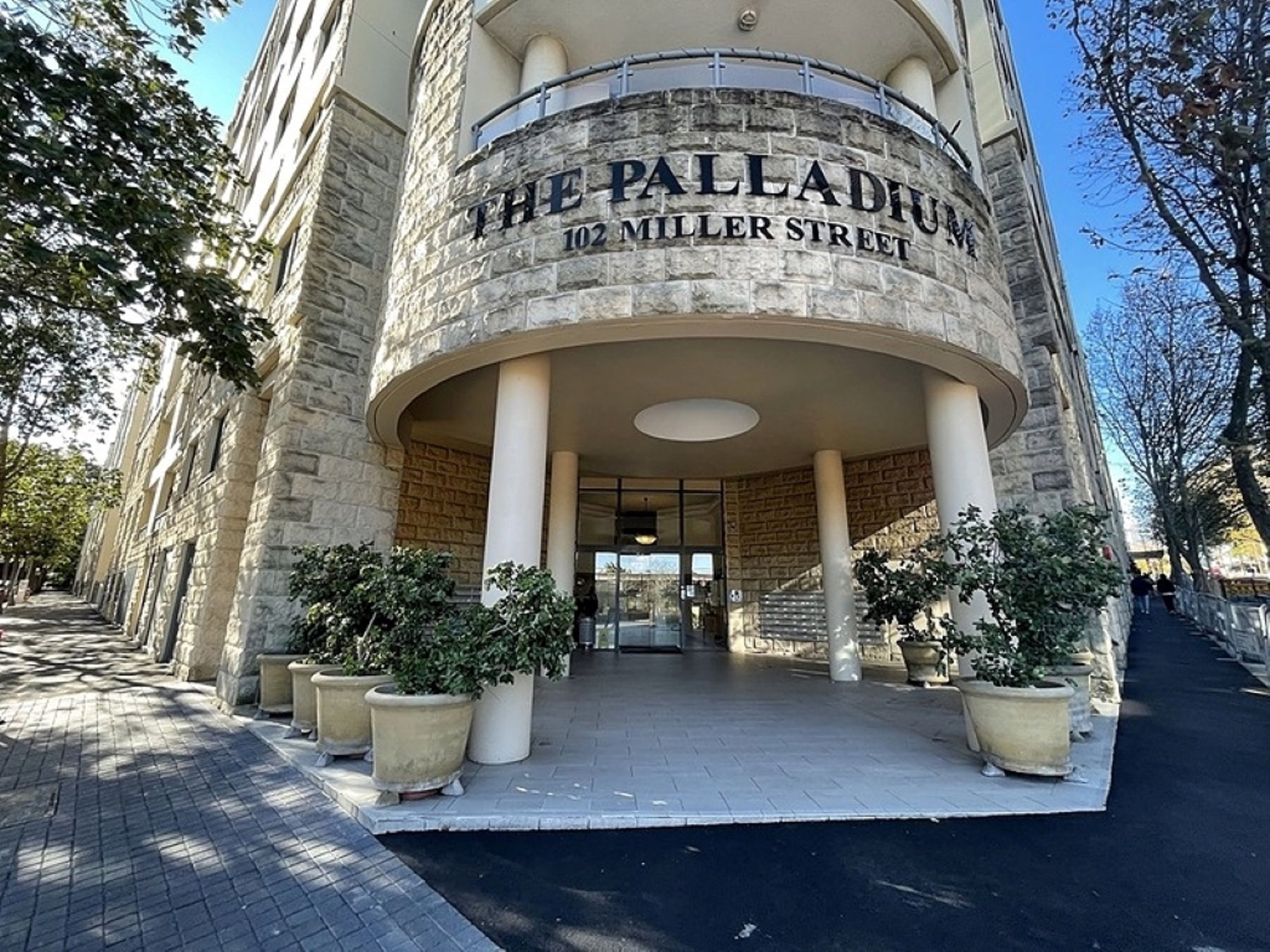 Furnished 2 Bedroom Apartment in Pyrmont