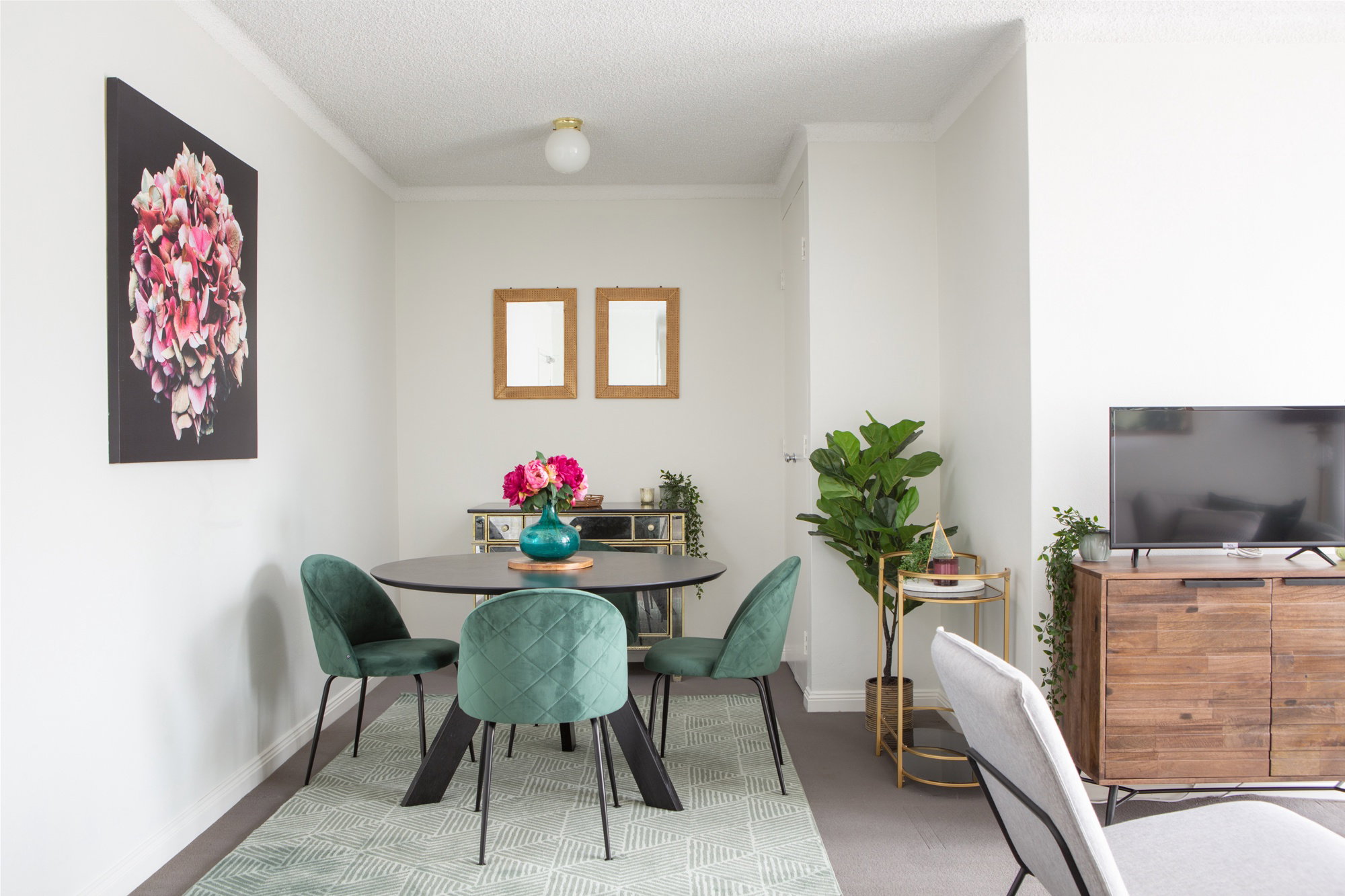 Furnished 2 Bedroom Apartment in Lane Cove