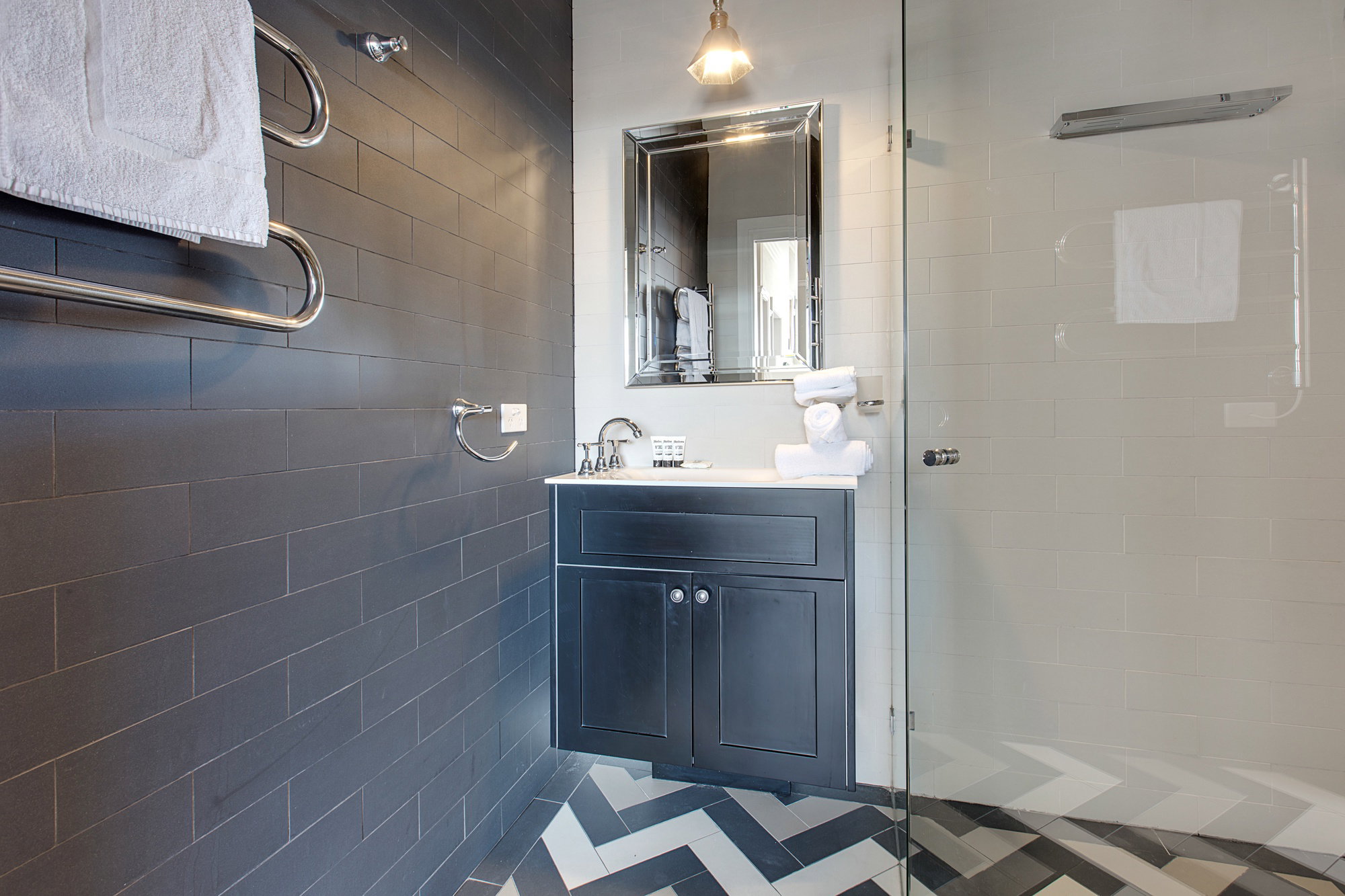 Furnished 2 Bedroom Apartment in Katoomba