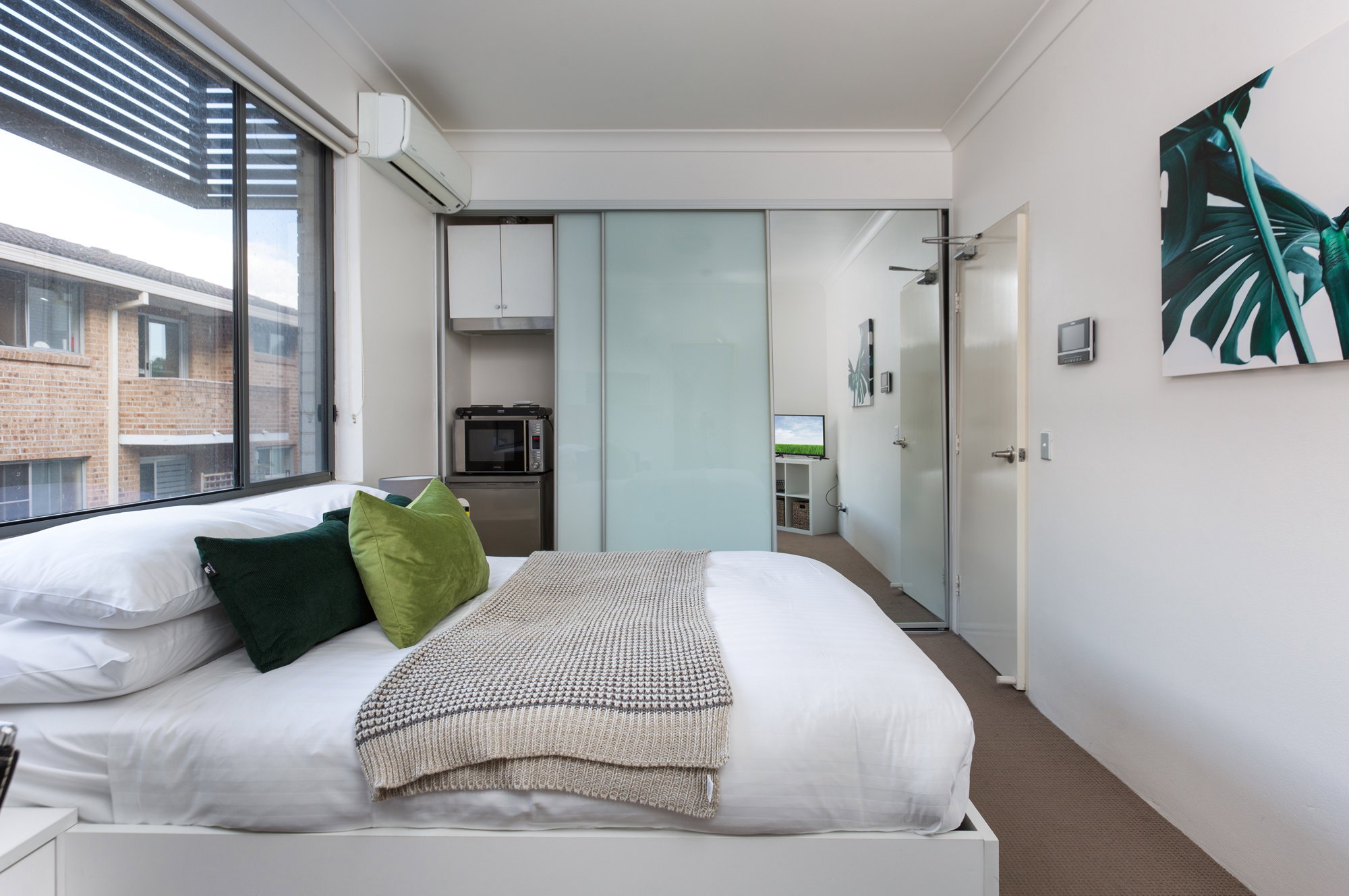 Furnished 1 Bedroom Apartment in Westmead
