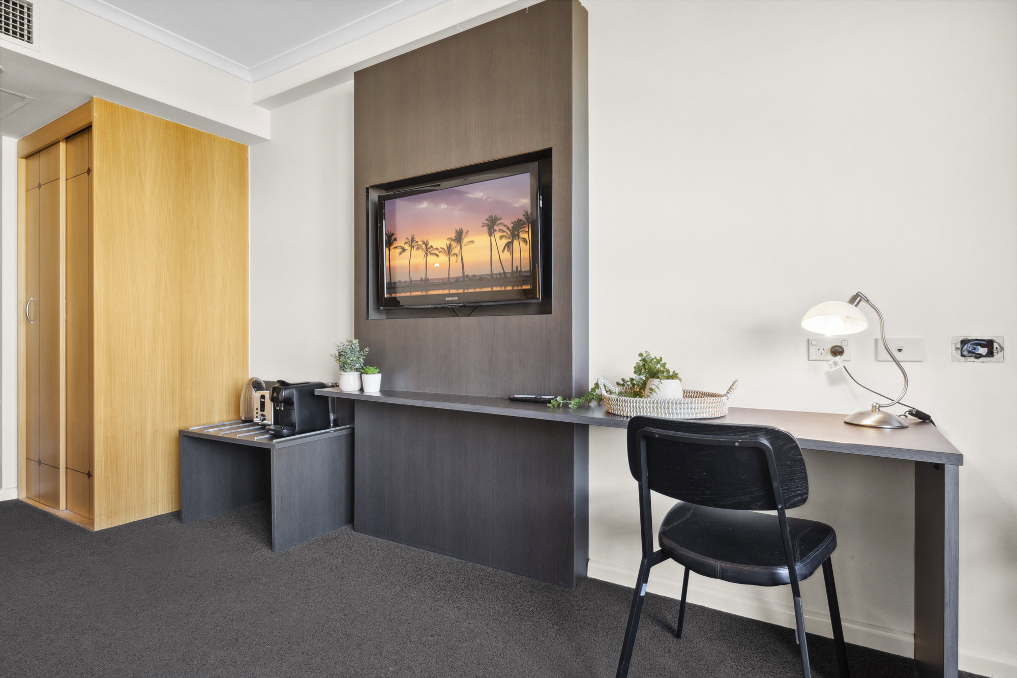 Furnished 1 Bedroom Rental in Parramatta