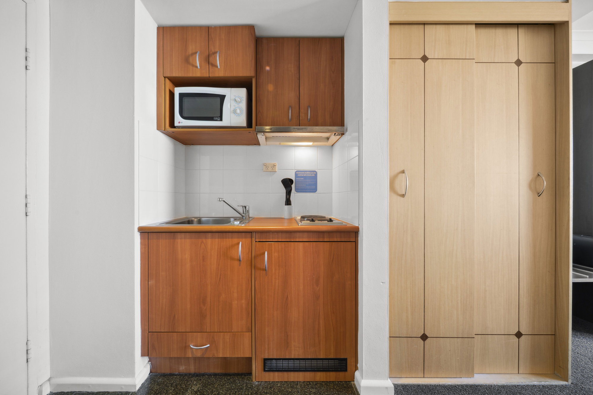 Furnished 1 Bedroom Rental in Parramatta