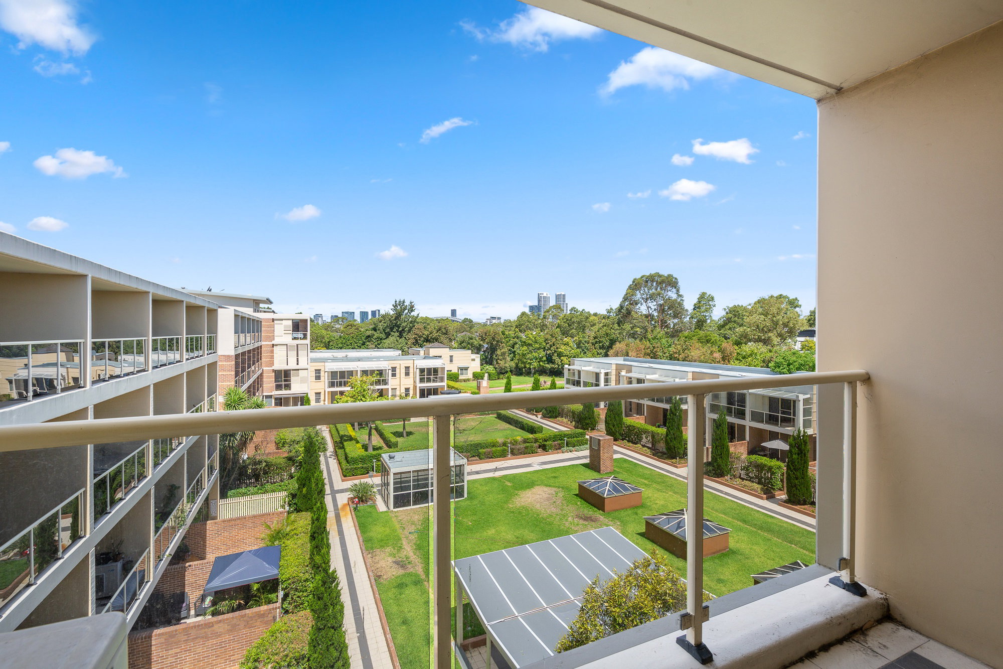 Furnished 2 Bedroom Apartment in Silverwater
