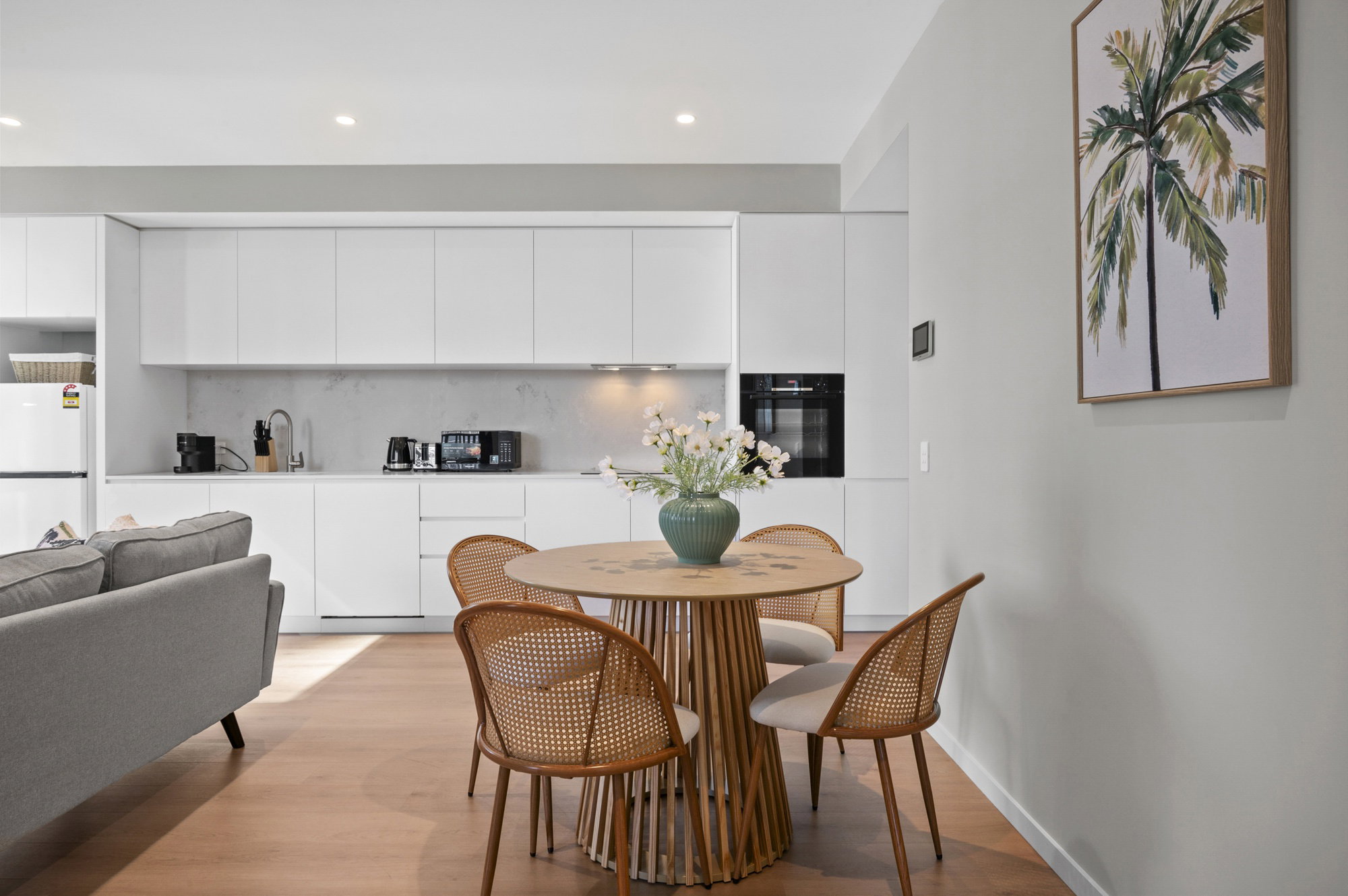 Furnished 2 Bedroom Apartment in South Melbourne