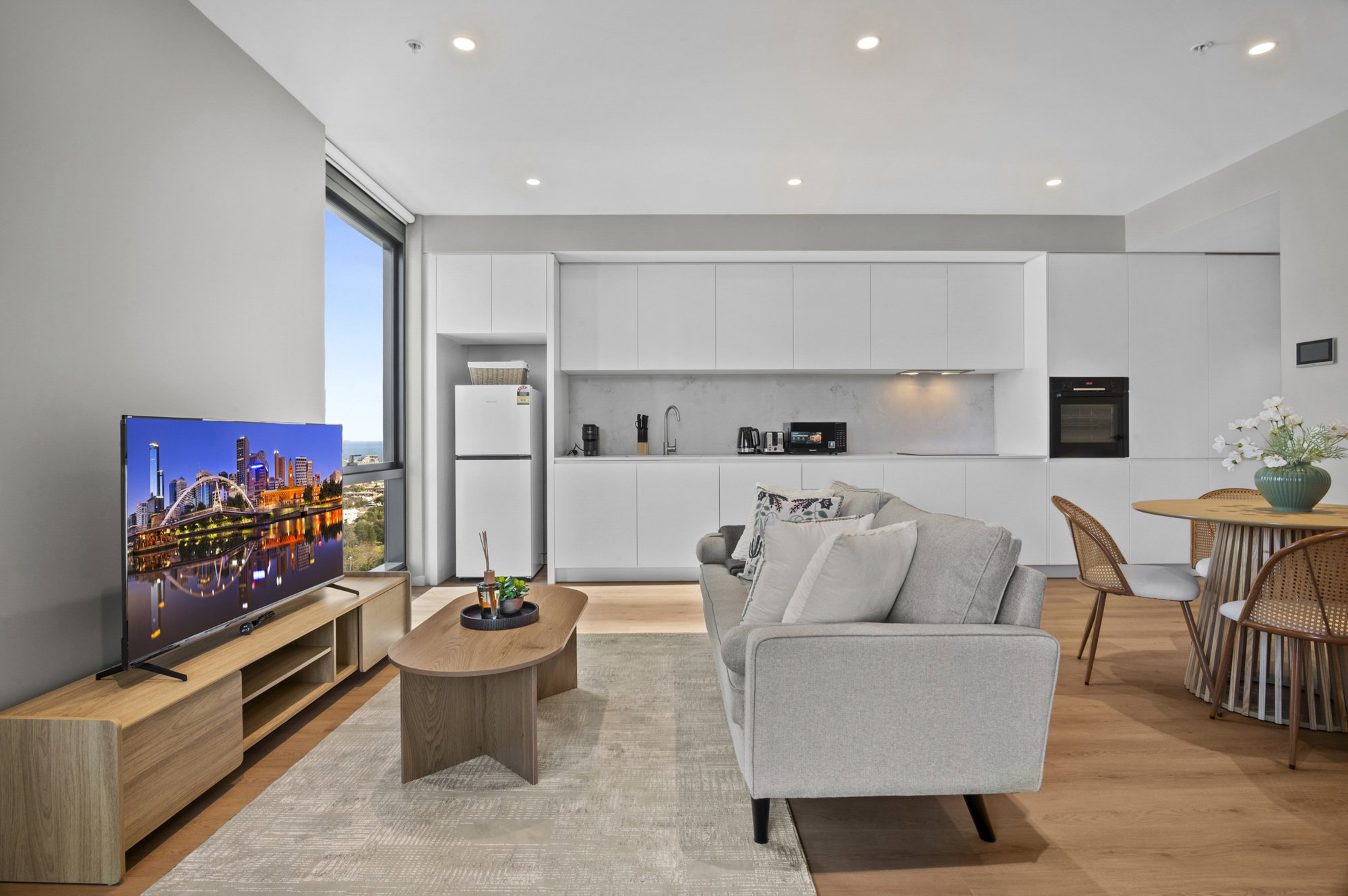 Furnished 2 Bedroom Apartment in South Melbourne