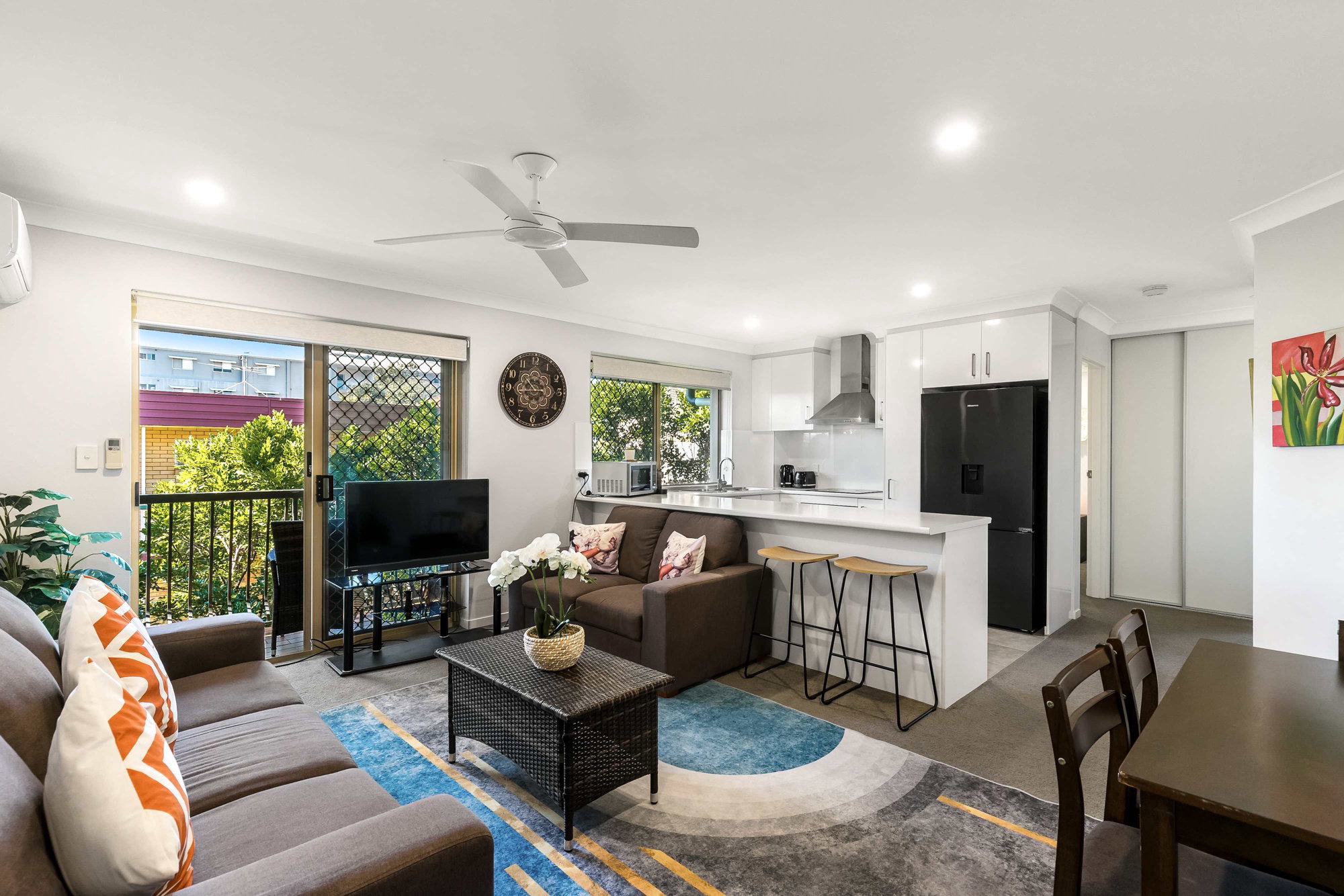 Furnished 3 Bedroom Apartment in Nundah