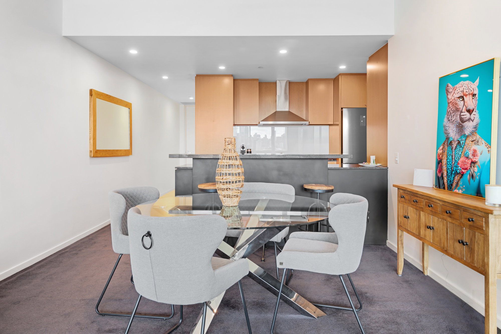 Furnished 2 Bedroom Apartment in Port Melbourne
