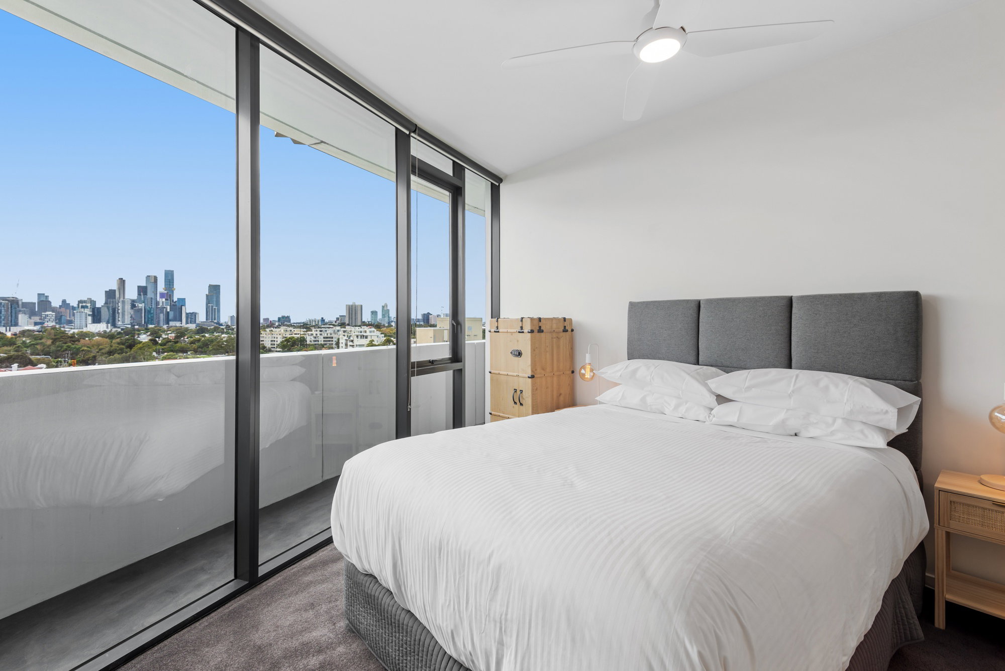 Furnished 2 Bedroom Apartment in Port Melbourne