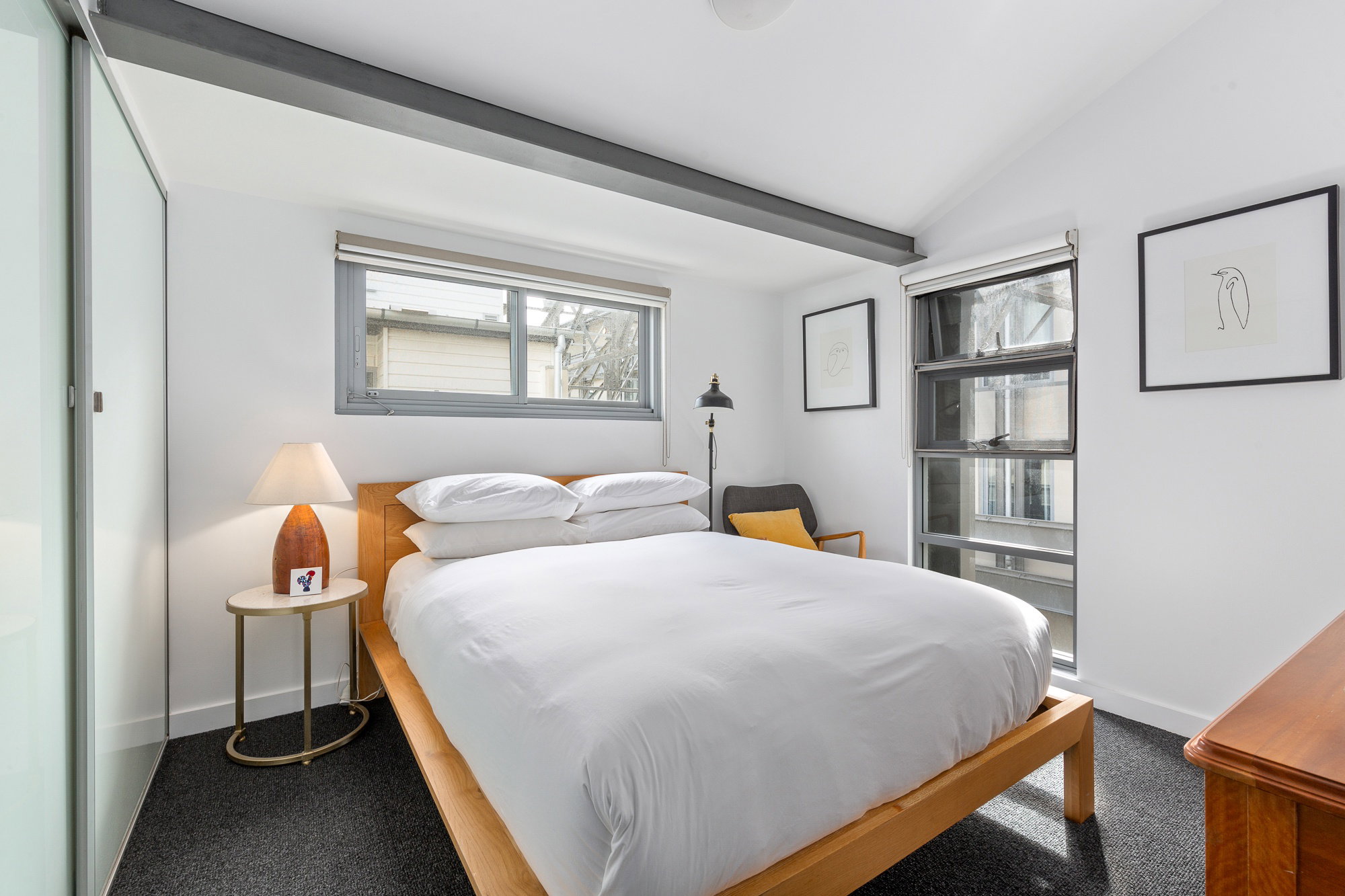Furnished 2 Bedroom Apartment in Rosebery