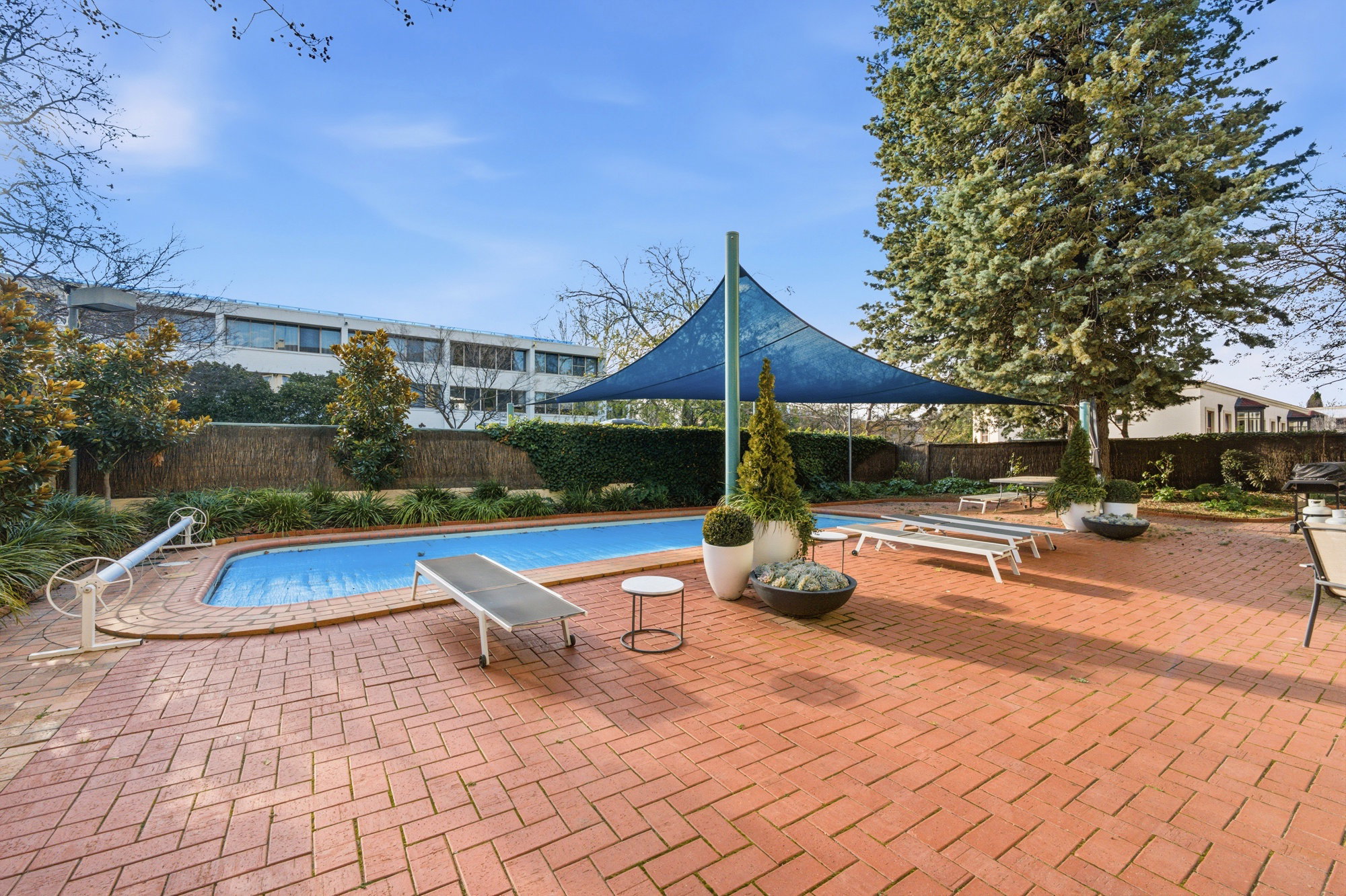 Furnished 2 Bedroom Apartment in Kingston