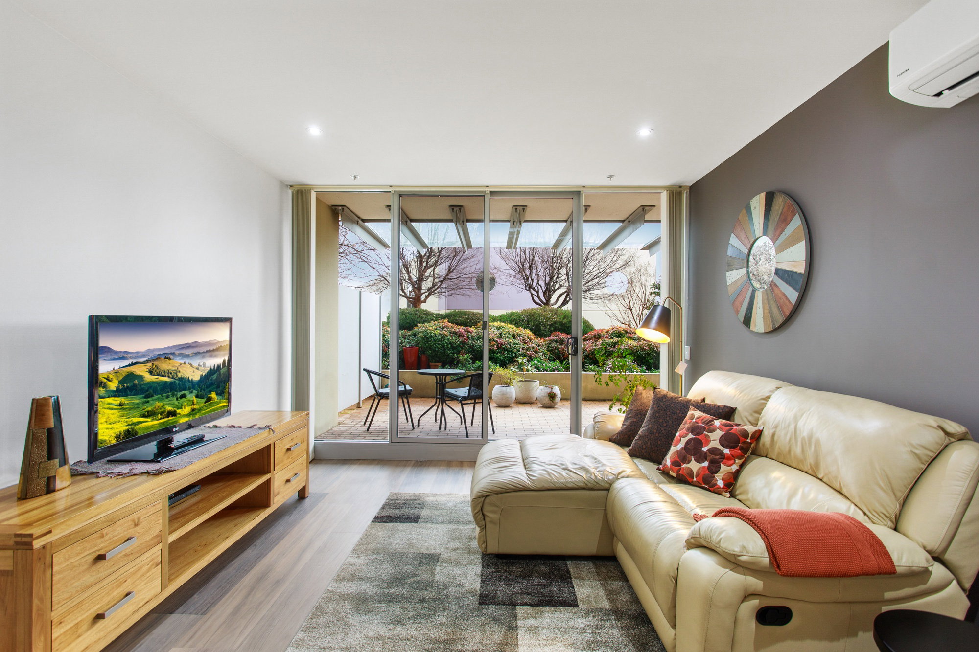 Furnished 1 Bedroom Apartment in Phillip