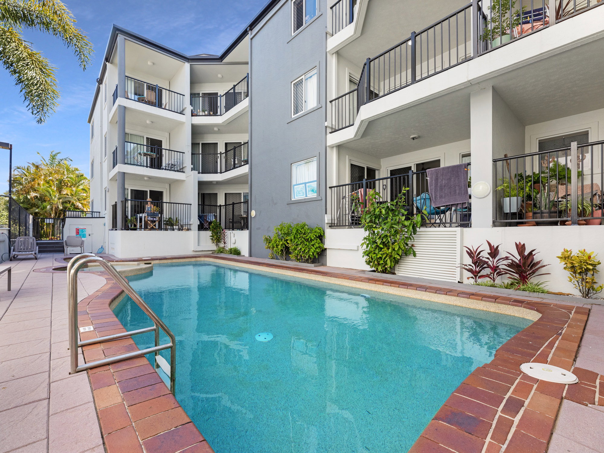 Furnished 2 Bedroom Apartment in Torquay