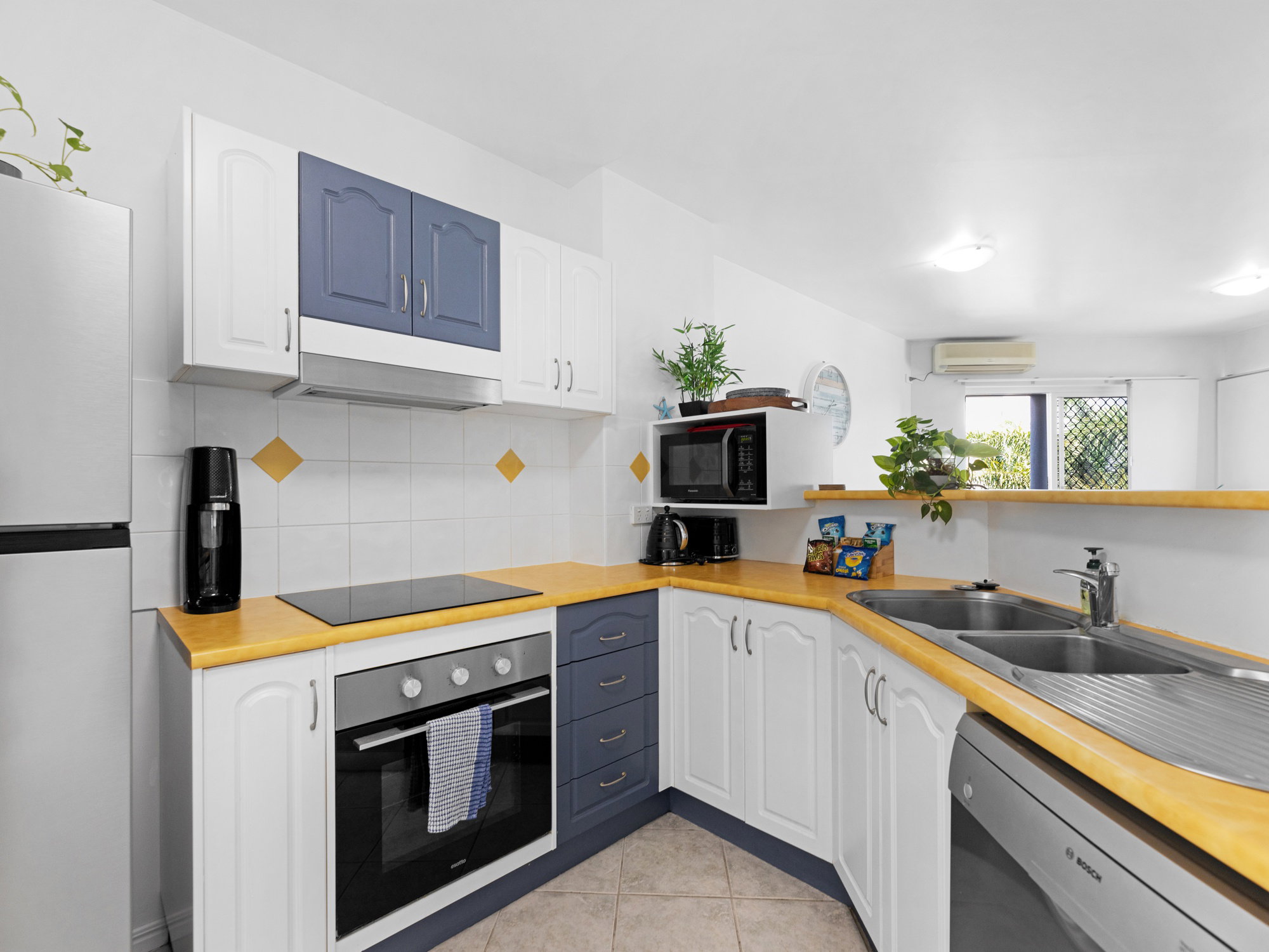 Furnished 2 Bedroom Apartment in Torquay