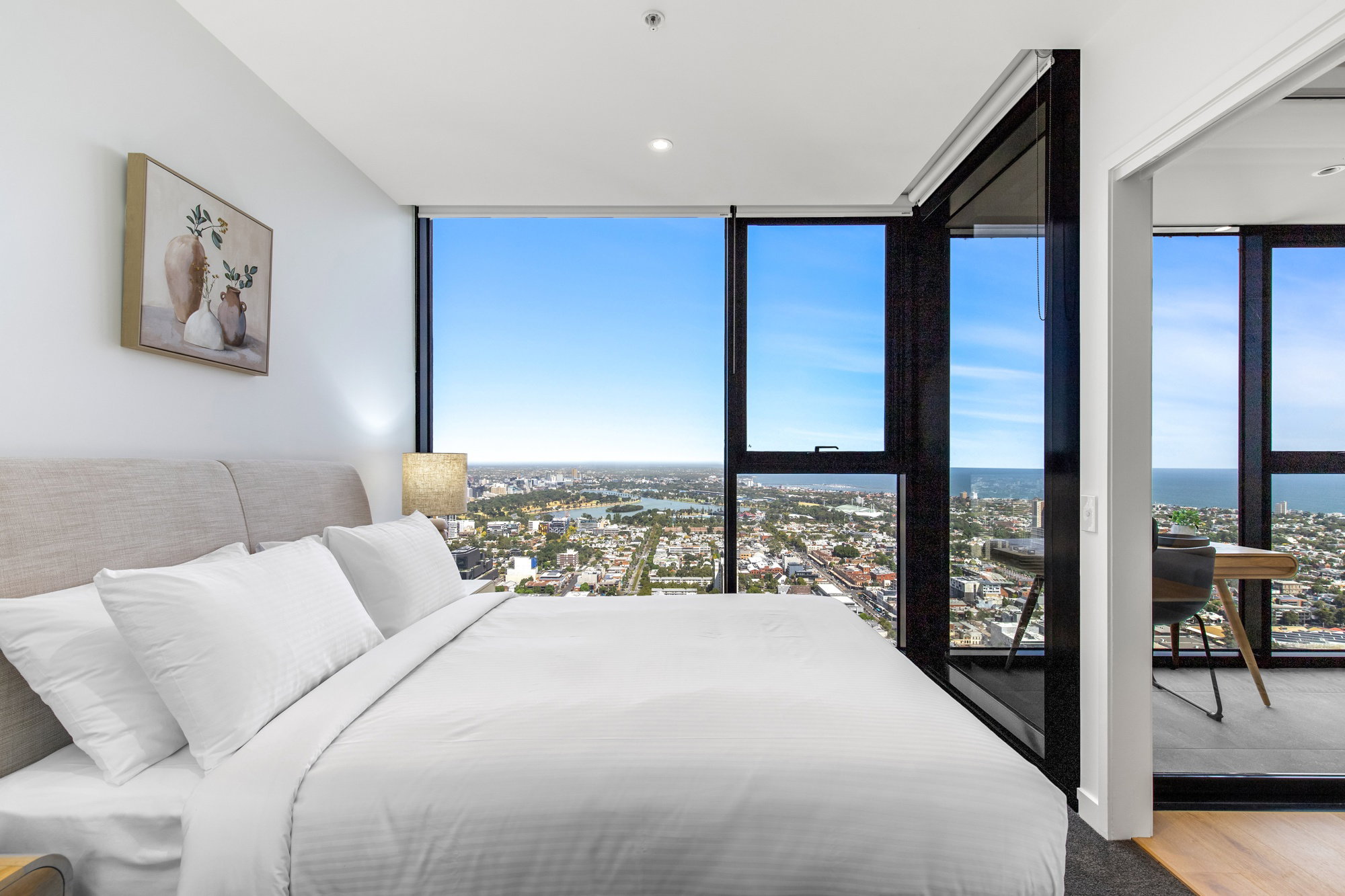 Furnished 1 Bedroom Apartment in Southbank