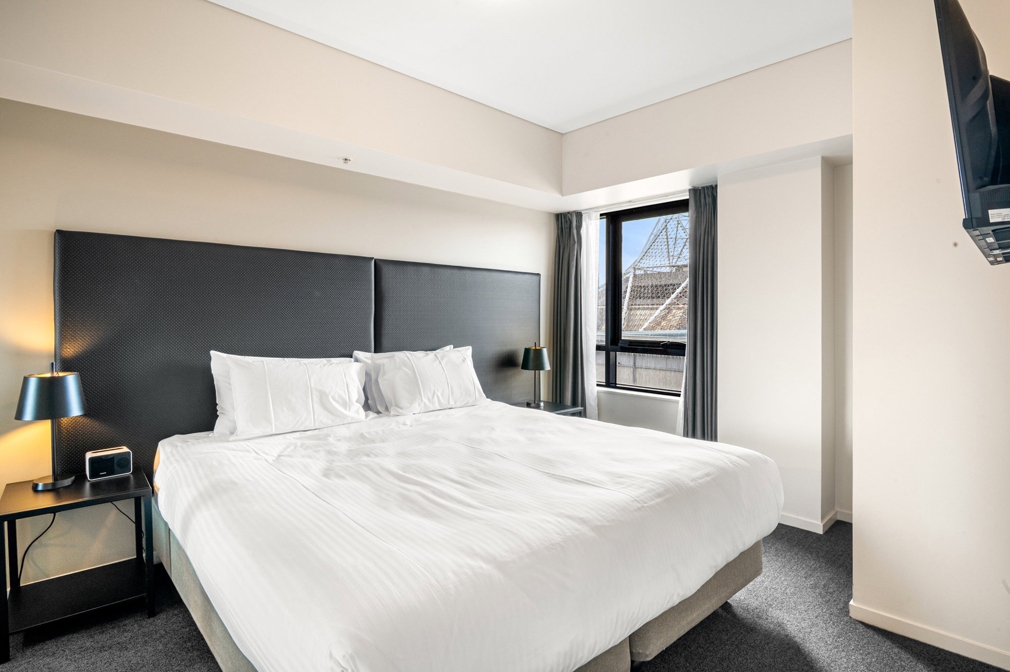 Furnished 1 Bedroom Apartment in Southbank