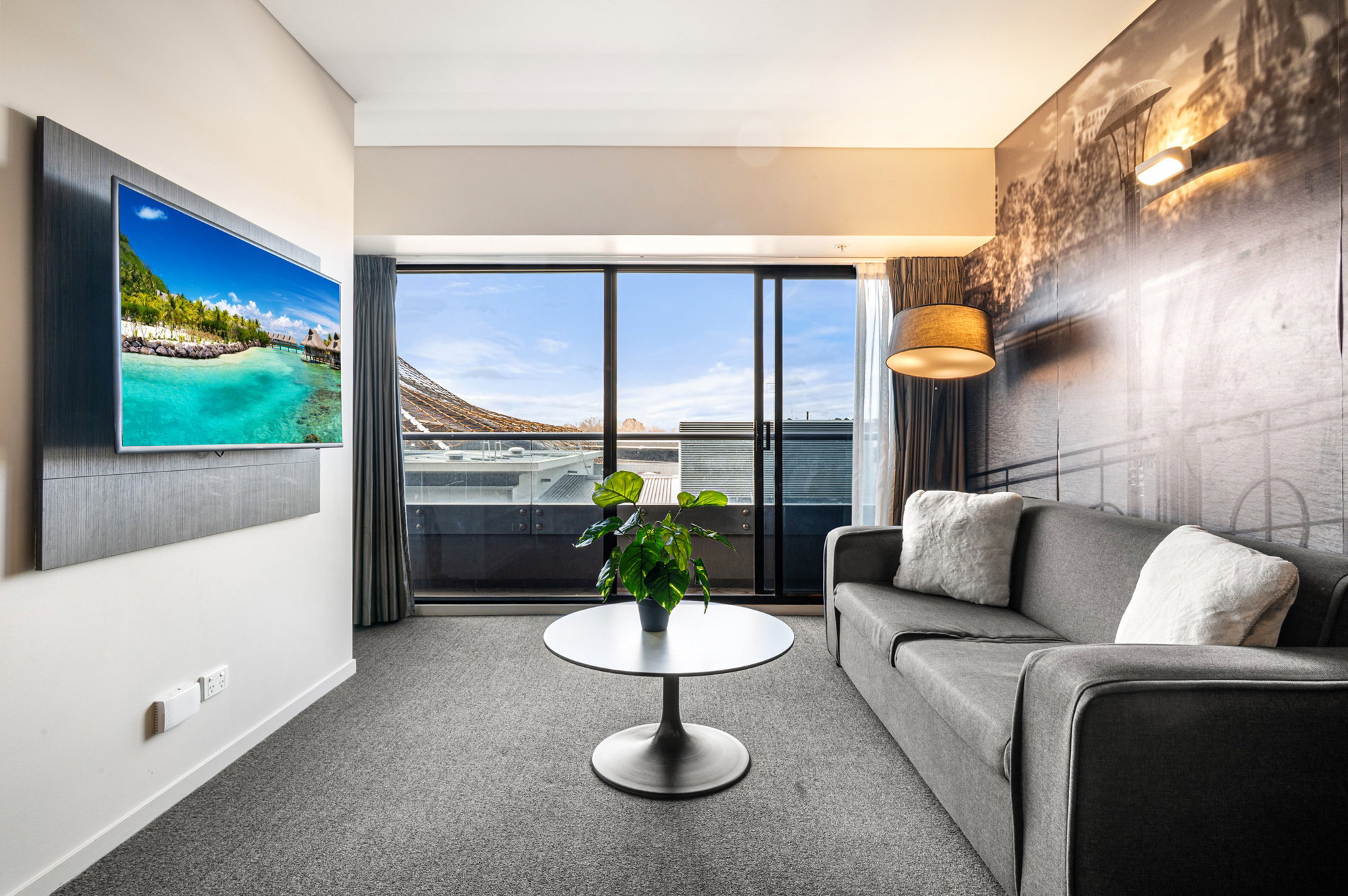 Furnished 1 Bedroom Apartment in Southbank