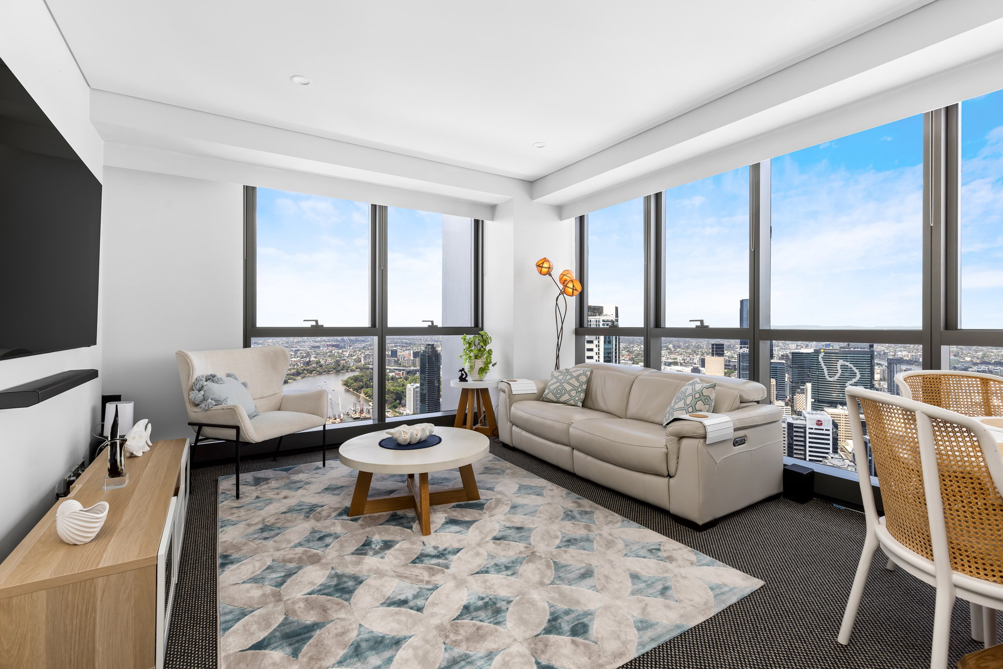 Furnished 2 Bedroom Apartment in Brisbane City