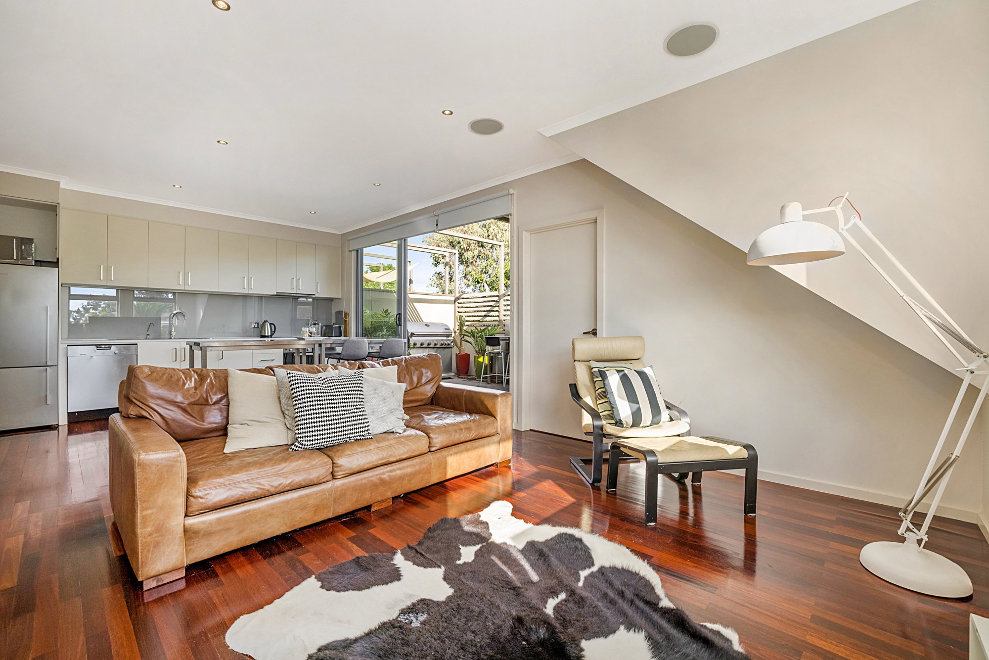 Furnished 2 Bedroom Apartment in Northcote